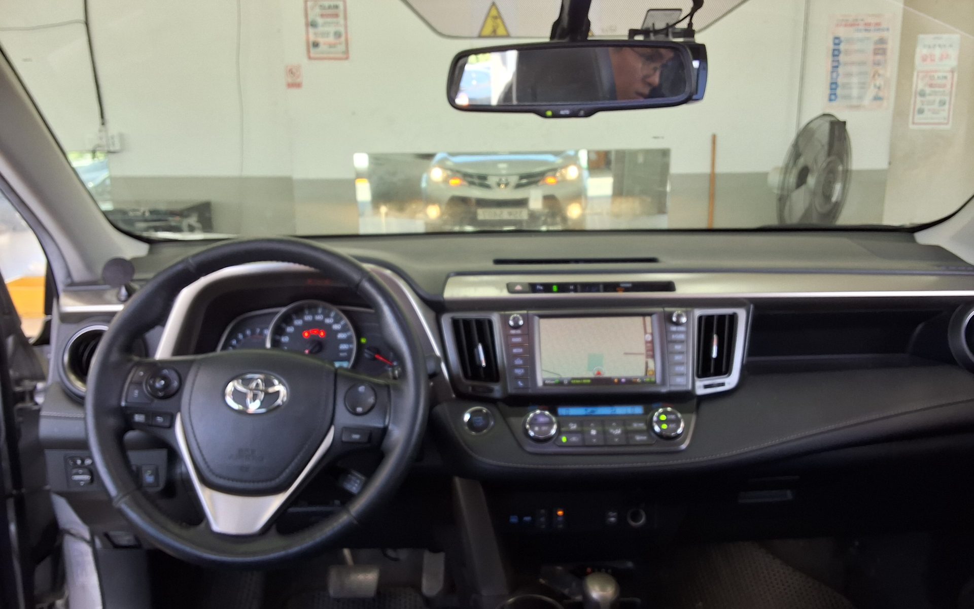 TOYOTA RAV4 (4TH GEN) 2.5 4WD 2014 - zdjęcie 11