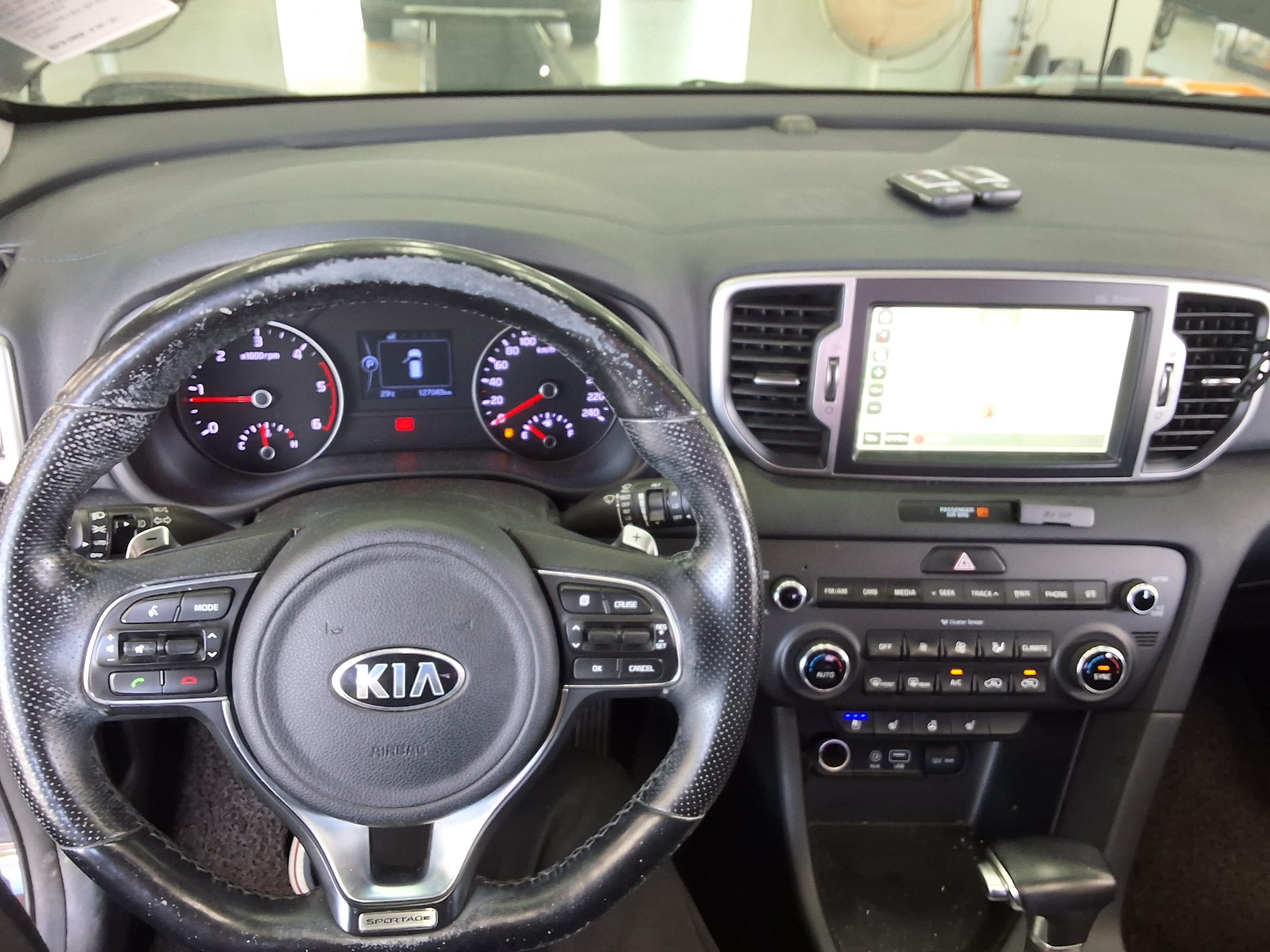 KIA NEW SPORTAGE 1.7 2WD NOBLESSE 2016 - zdjęcie 18