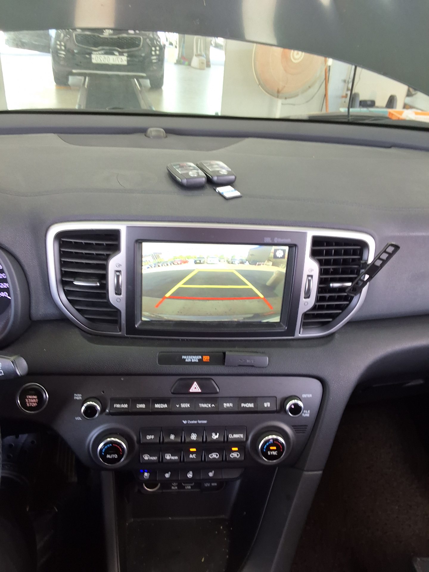 KIA NEW SPORTAGE 1.7 2WD NOBLESSE 2016 - zdjęcie 19