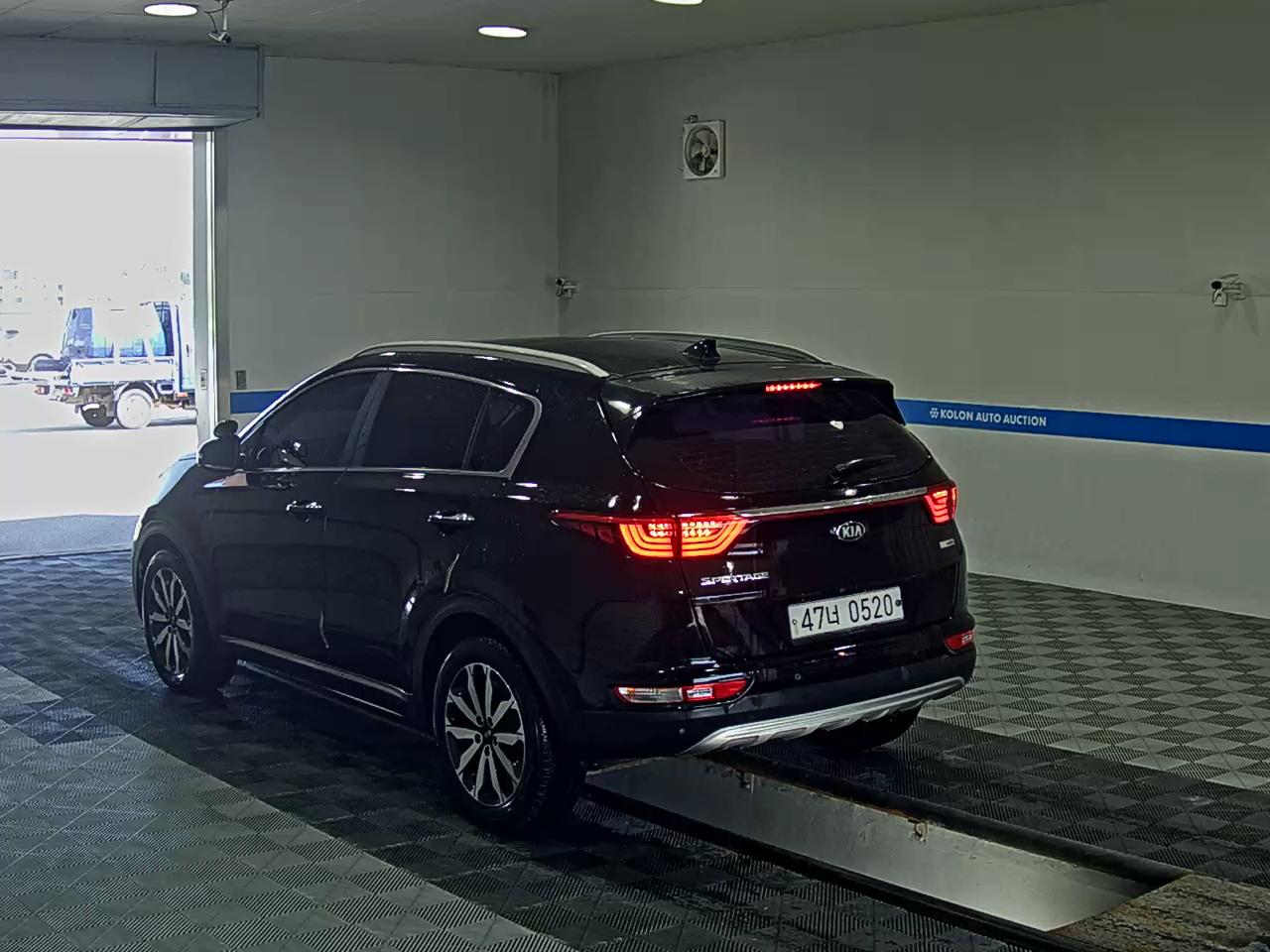 KIA NEW SPORTAGE 1.7 2WD NOBLESSE 2016 - zdjęcie 6