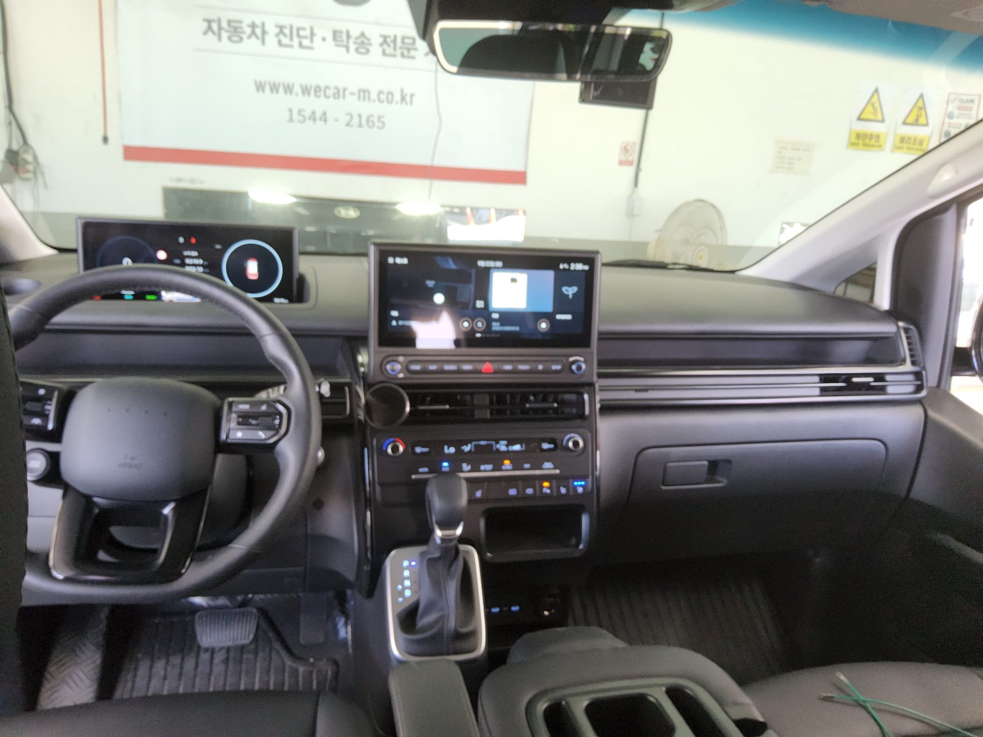 HYUNDAI THE NEW STARIA HEV 2026 - zdjęcie 11