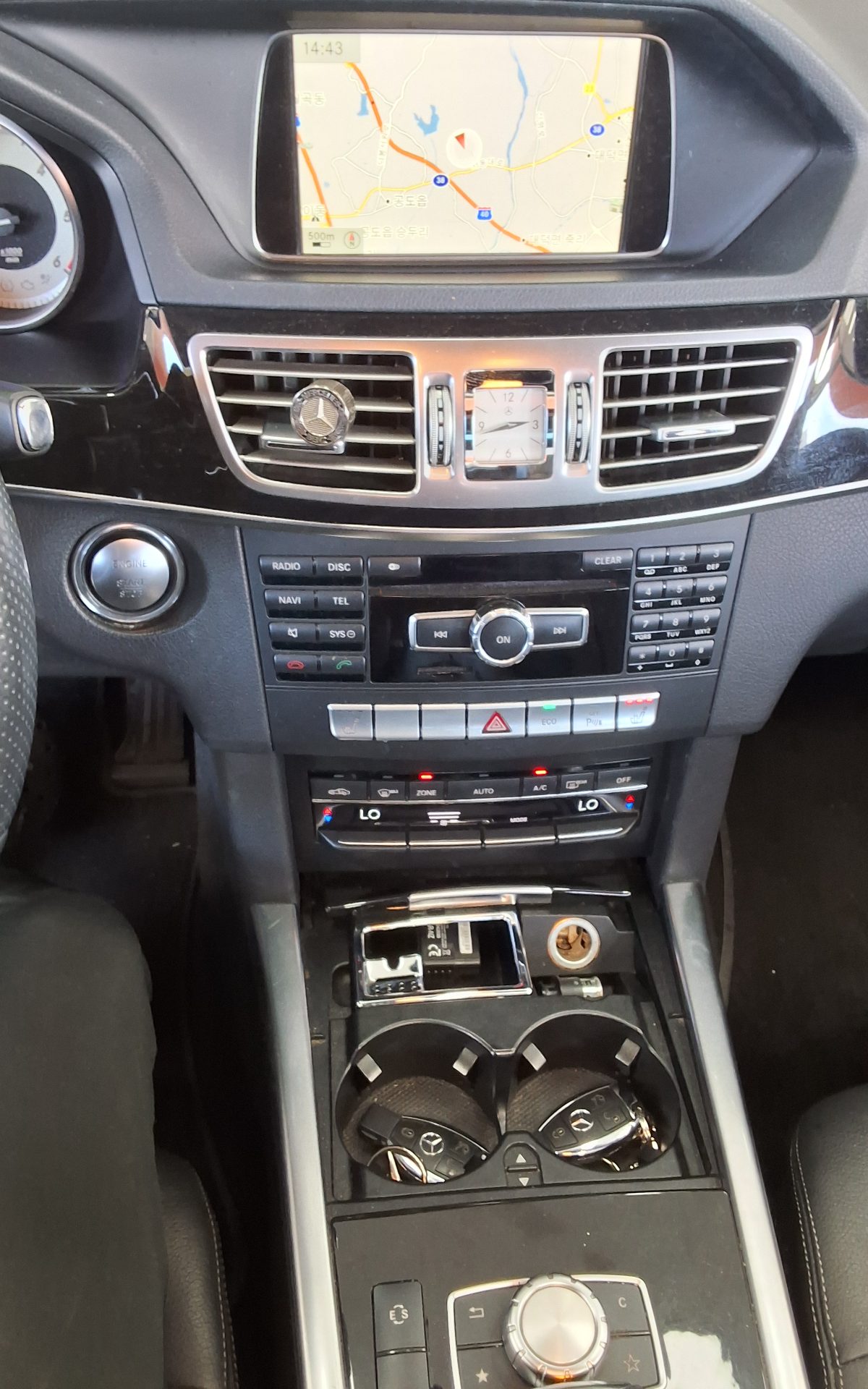 MERCEDES-BENZ E-CLASS (4TH GEN) E250 CDI 4MATIC 2014 - zdjęcie 18