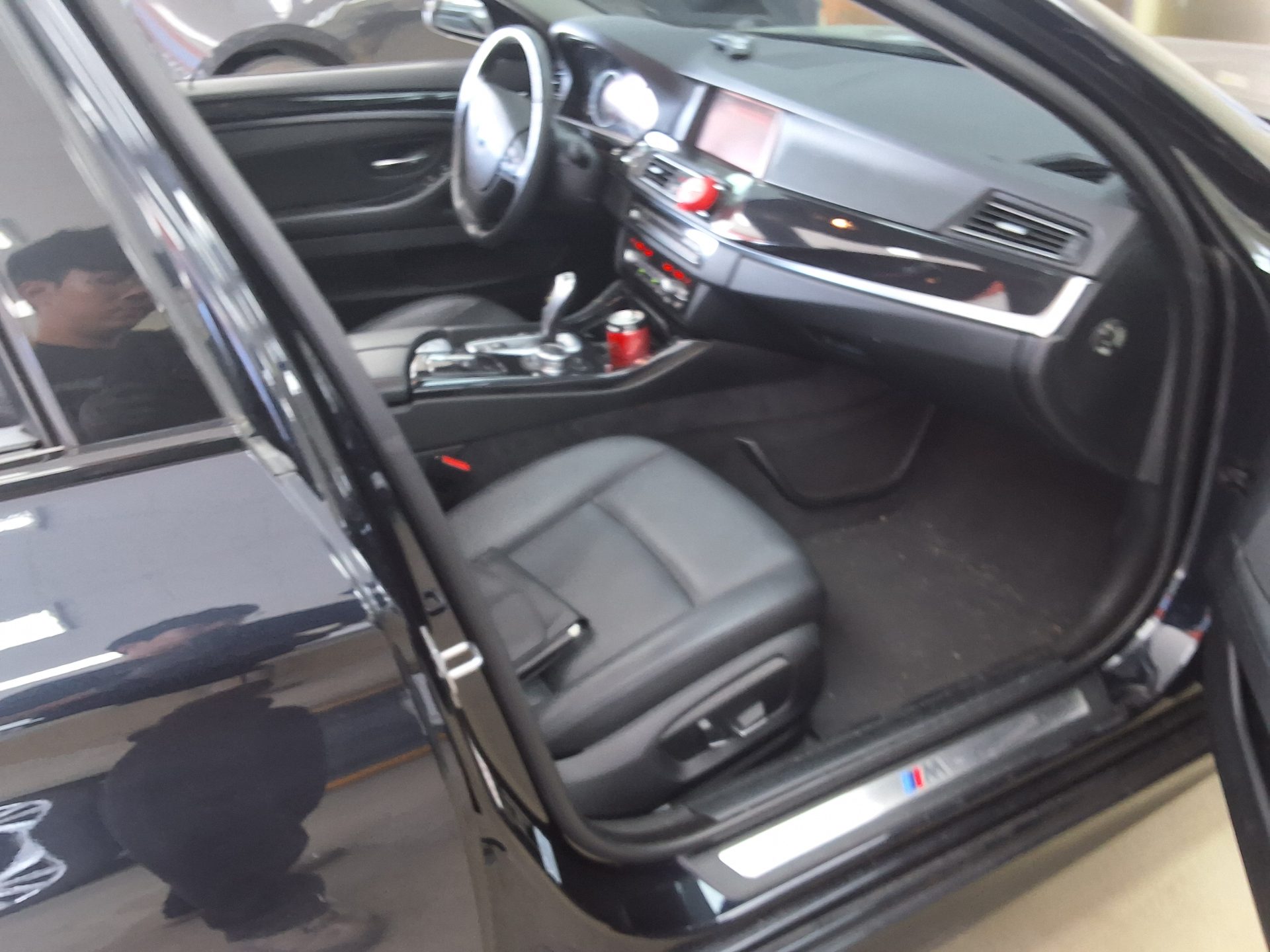 BMW 5 SERIES (6TH GEN) 520d xDRIVE M AERODYNAMIC 2016 - zdjęcie 15