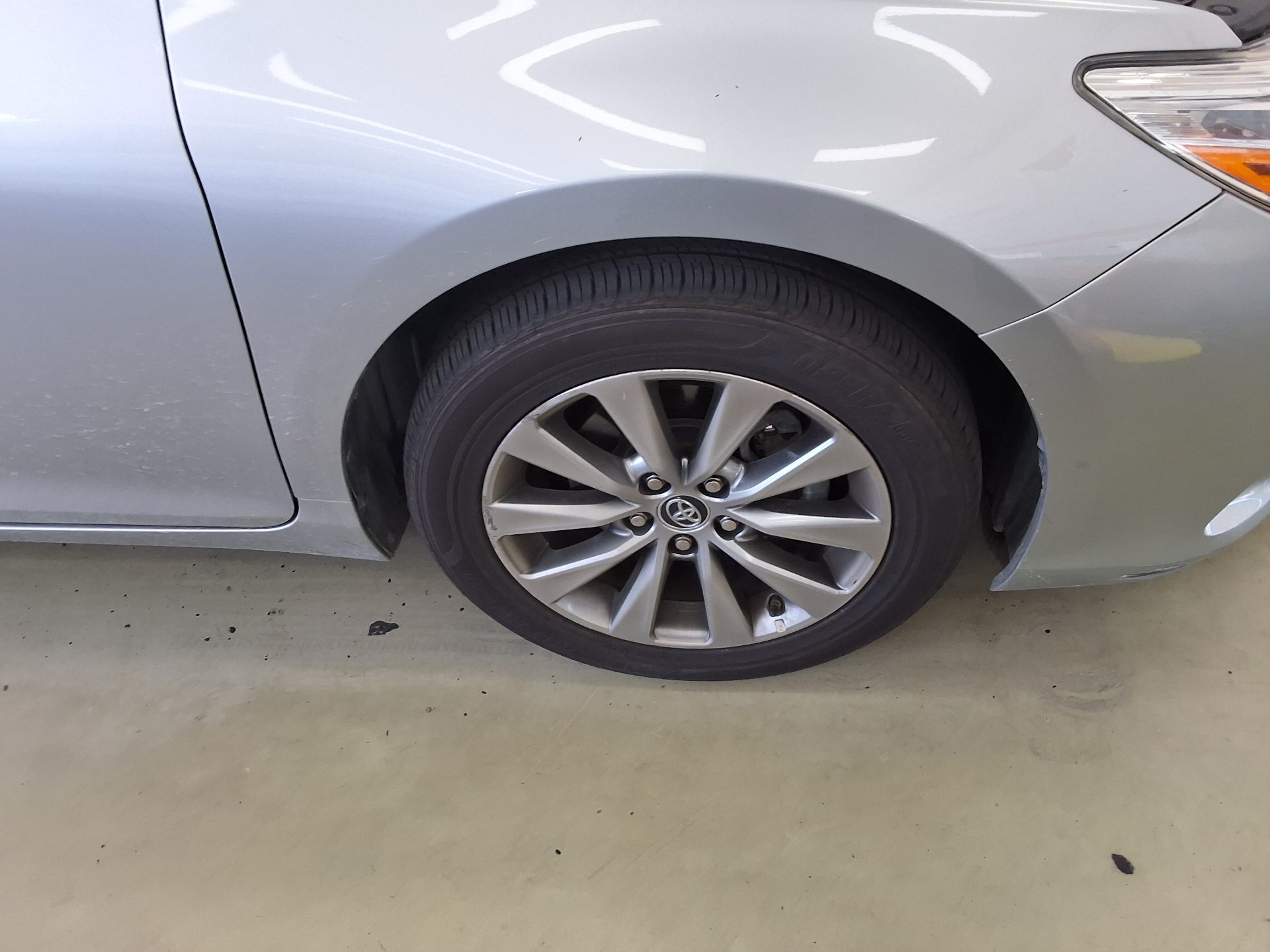 TOYOTA CAMRY (9TH GEN) 2.5 XLE 2015 - zdjęcie 24