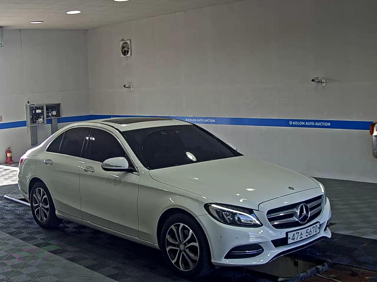 MERCEDES-BENZ C-CLASS (4TH GEN) C220 CDI BLUETEC AVANTGARDE 2015 - zdjęcie 3