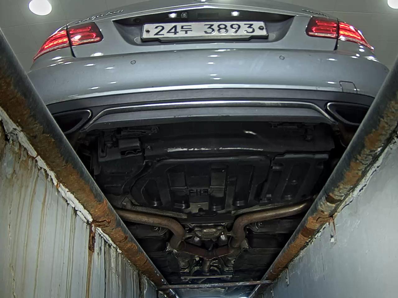 MERCEDES-BENZ E-CLASS (4TH GEN) E250 CDI 4MATIC 2014 - zdjęcie 8