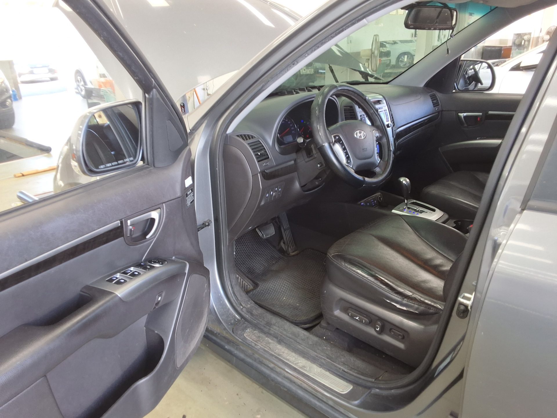 HYUNDAI SANTA FE (CM) 2.0 e-VGT 2WD MLX LUXURY 2012 - zdjęcie 10