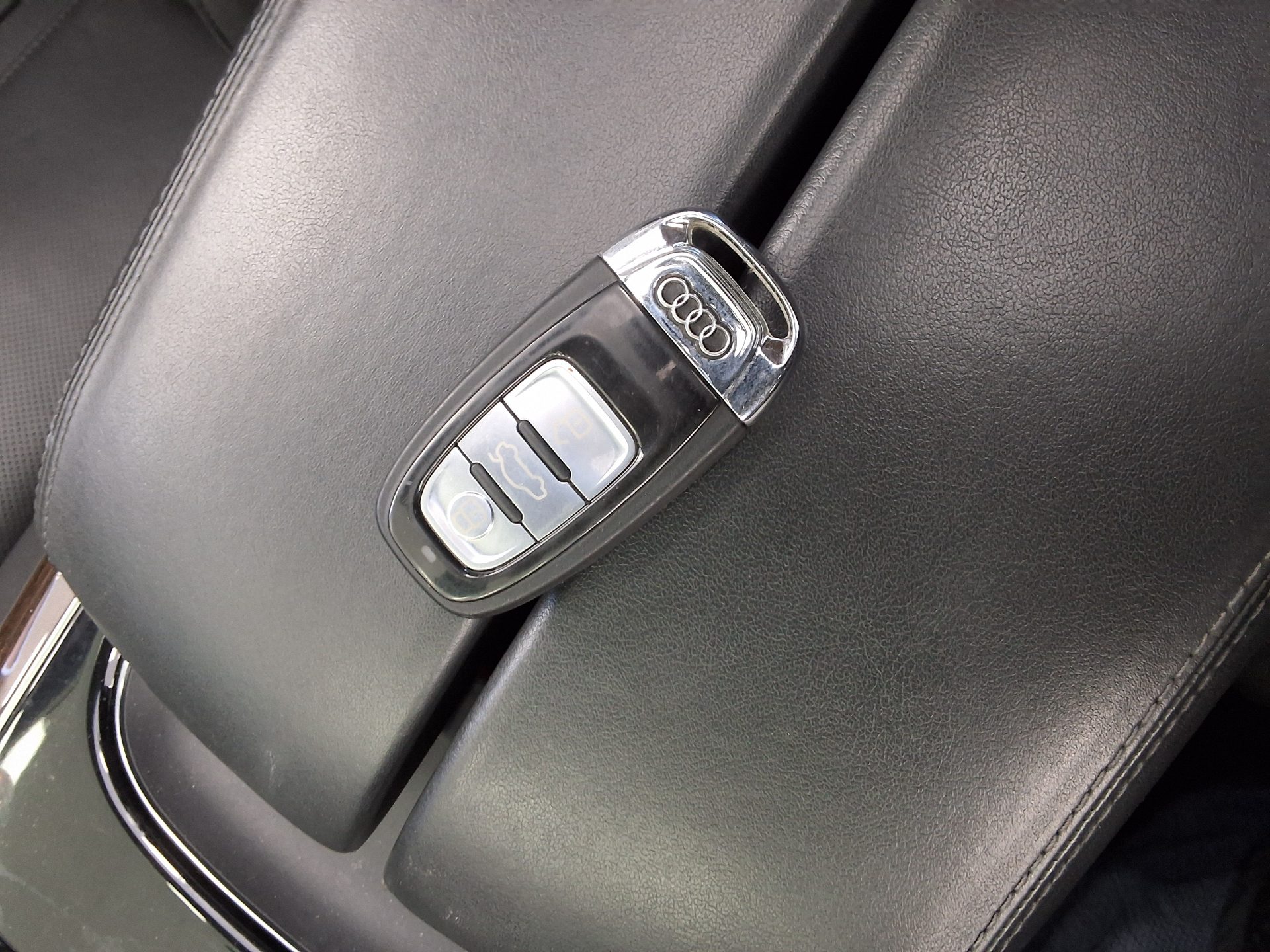 AUDI A8 (3RD GEN) 60 TDI QUATTRO 2015 - zdjęcie 18