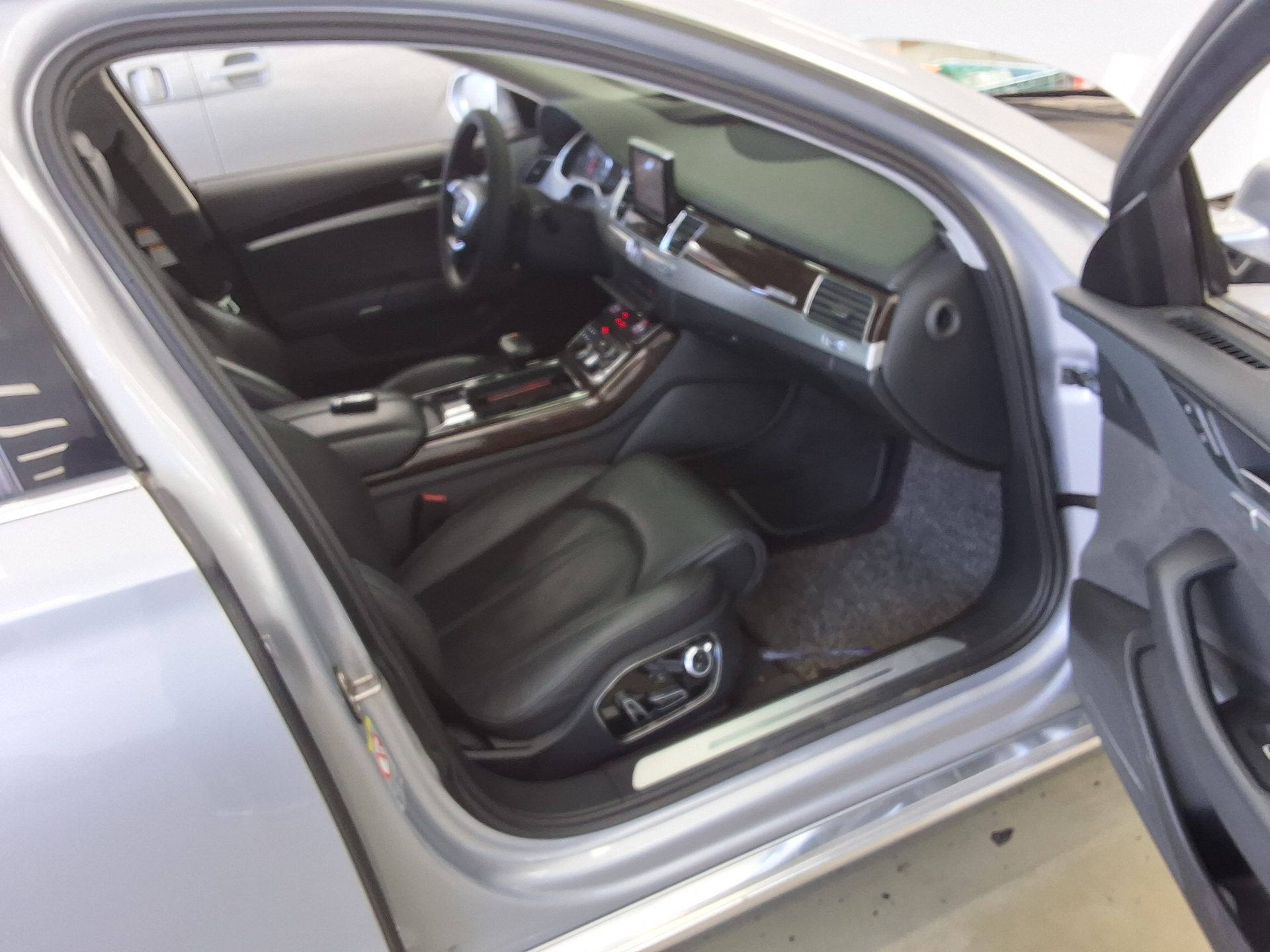 AUDI A8 (3RD GEN) 60 TDI QUATTRO 2015 - zdjęcie 14