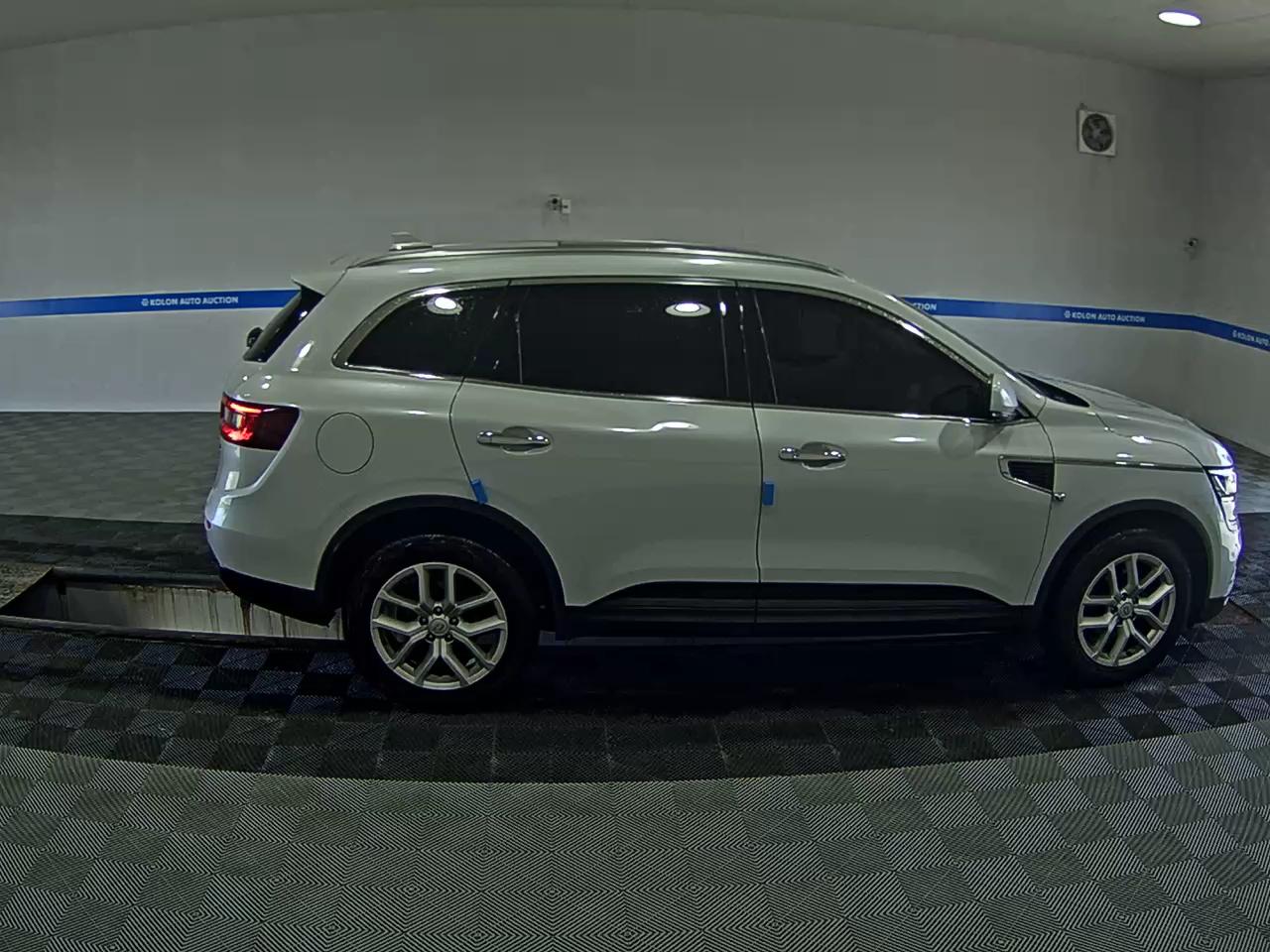 RENAULT (SAMSUNG) QM6 2.0 dCi 2WD LE 2017 - zdjęcie 4