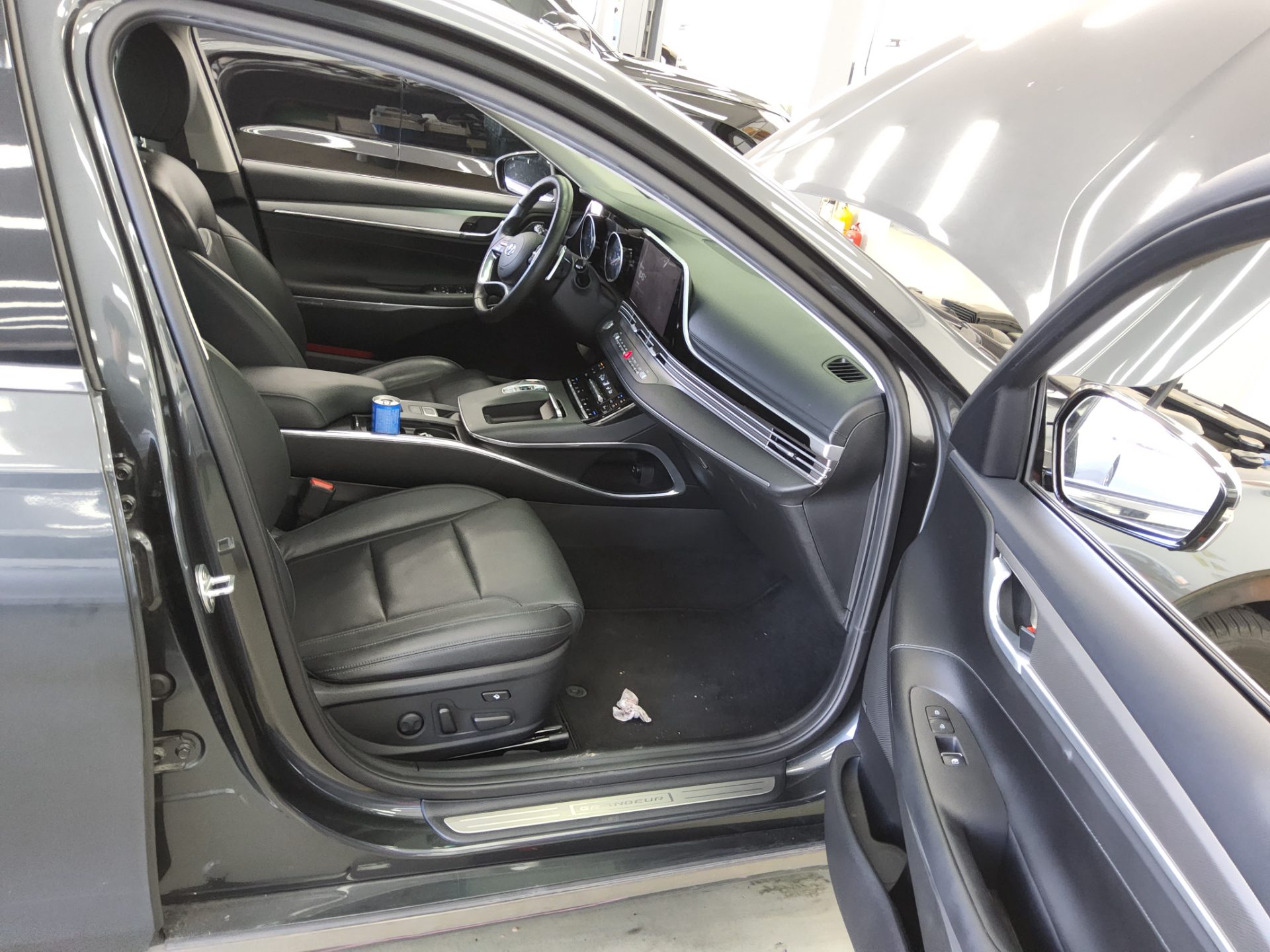 HYUNDAI THE NEW GRANDEUR IG HYBRID 2.4 HEV EXCLUSIVE 2022 - zdjęcie 14