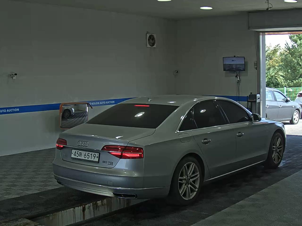 AUDI A8 (3RD GEN) 60 TDI QUATTRO 2015 - zdjęcie 5