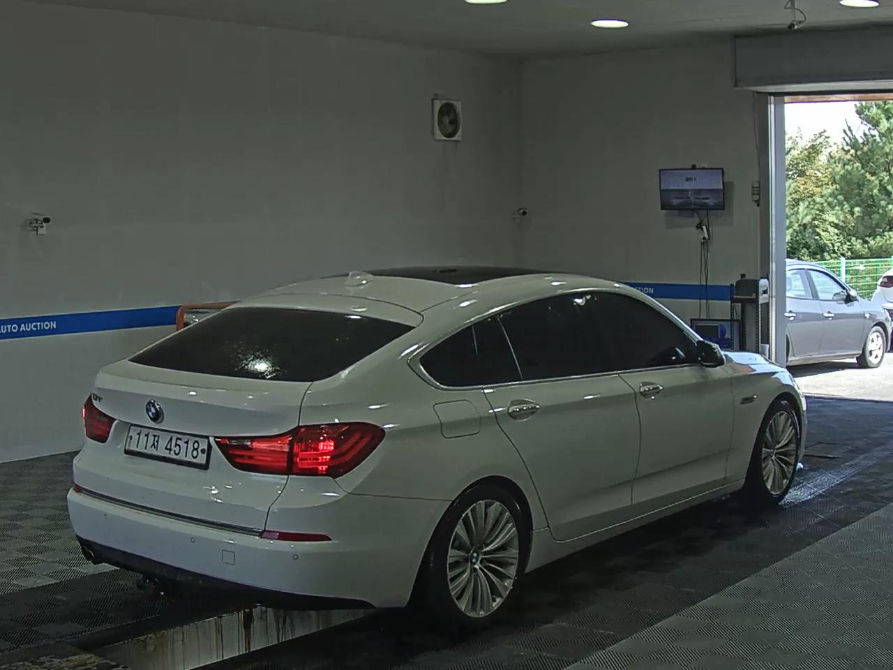BMW GRAN TURISMO (GT) 5 SERIES GT 20d ED EDITION LUXURY 2015 - zdjęcie 5