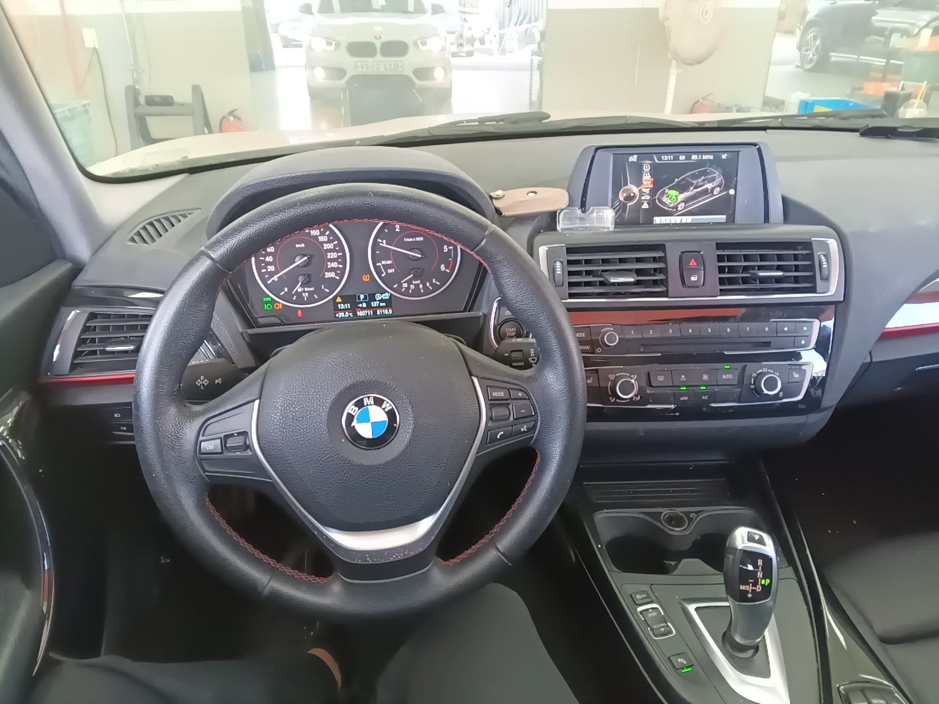 BMW 1 SERIES (2ND GEN) 5-DOOR 118d SPORT LINE 2016 - zdjęcie 17