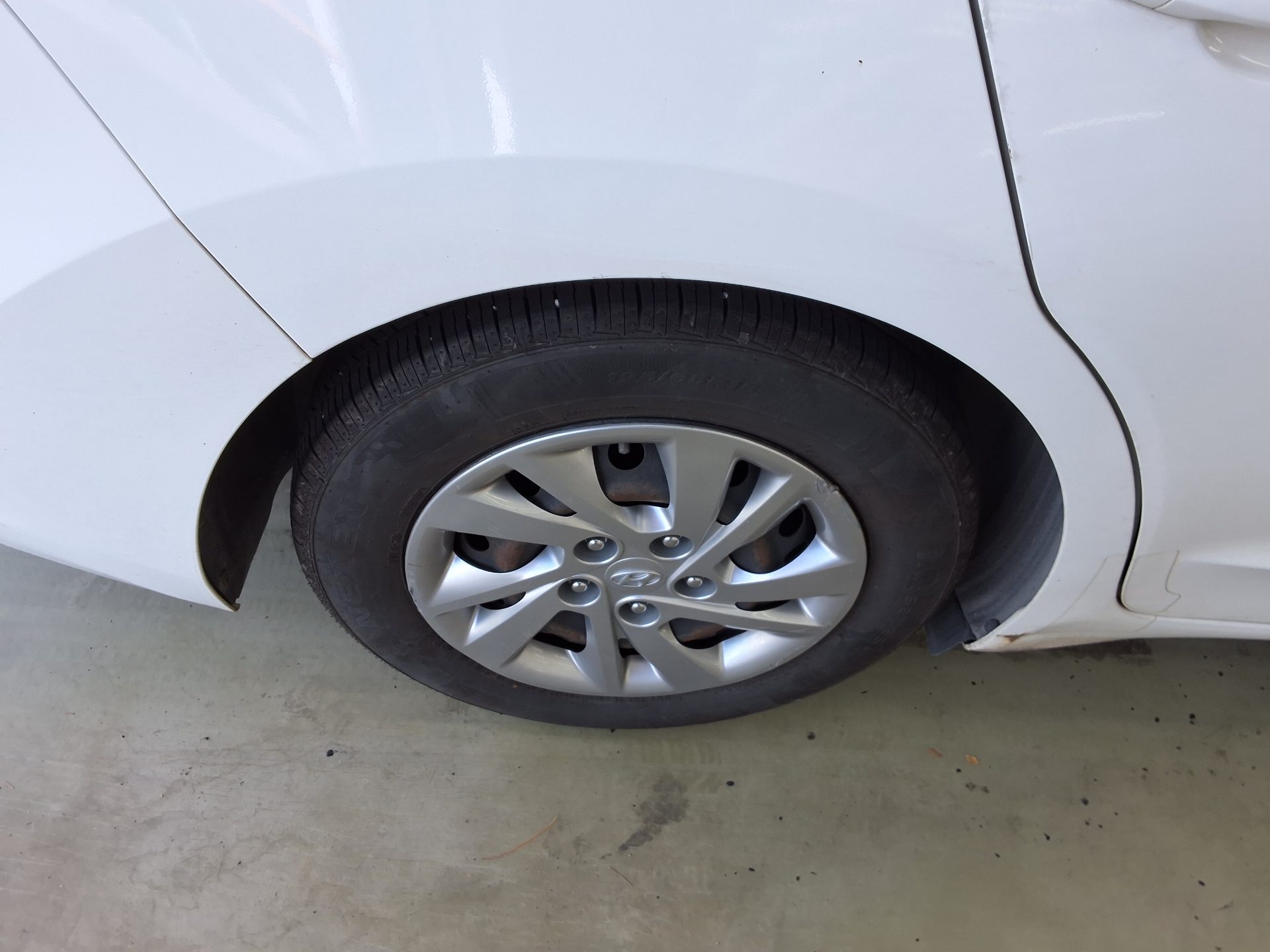 HYUNDAI AVANTE AD 1.6 LPi RENTAL CAR SMART 2017 - zdjęcie 24