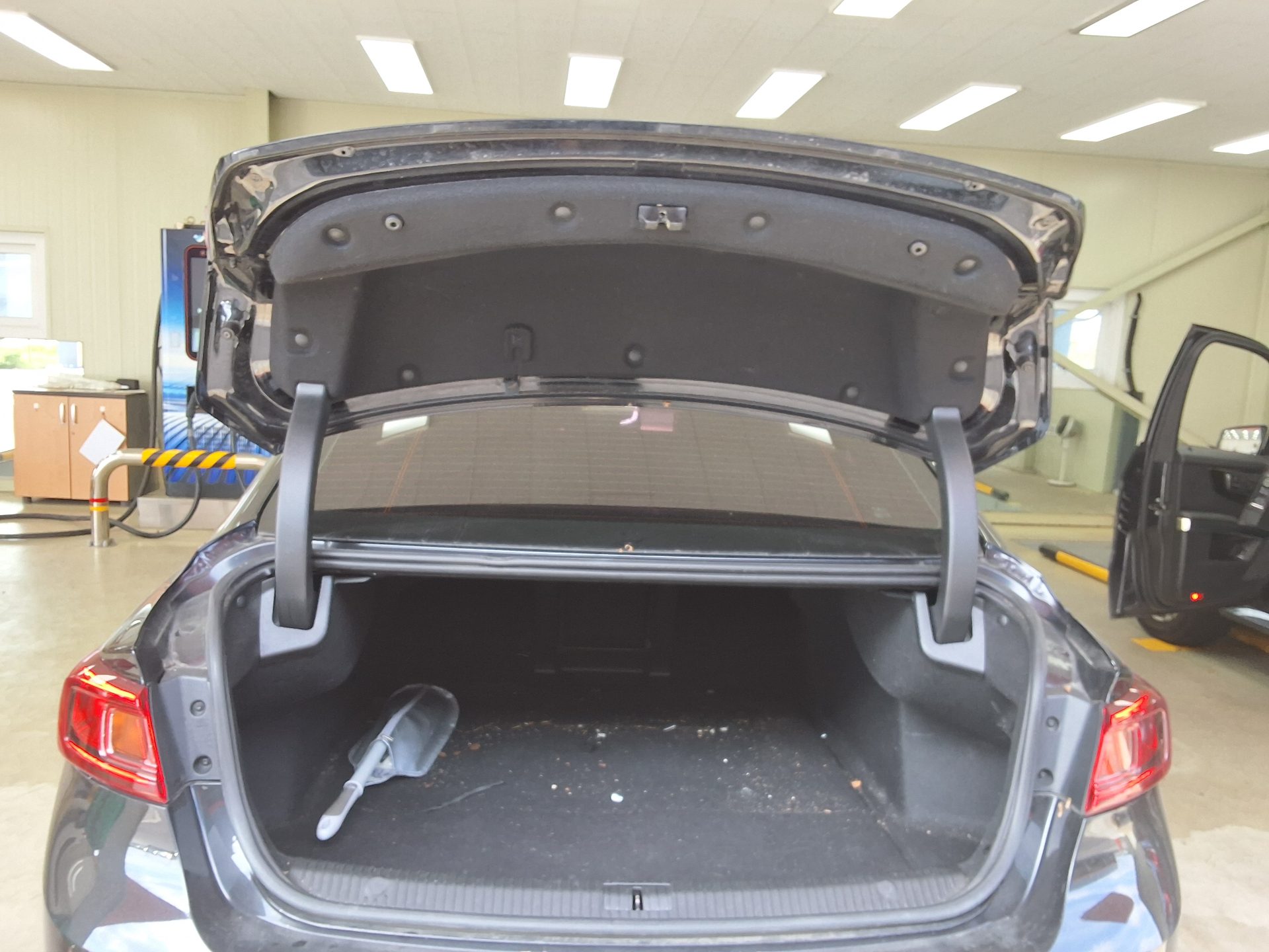 RENAULT (SAMSUNG) SM6 2.0 GDe SE 2016 - zdjęcie 16