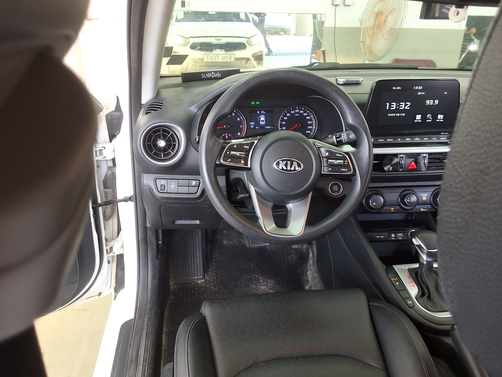 KIA ALL NEW K3 1.6 GASOLINE TRENDY 2019 - zdjęcie 18