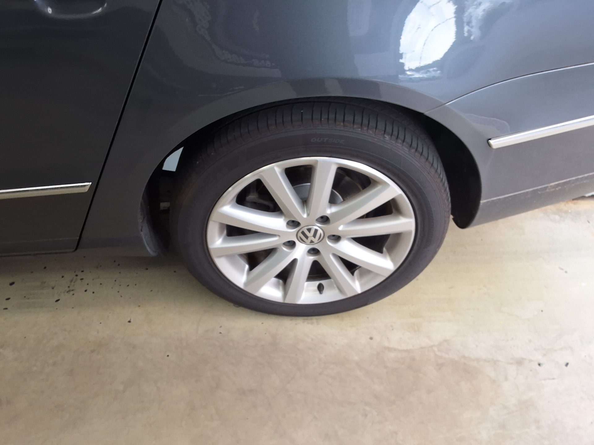 VOLKSWAGEN NEW PASSAT (6TH GEN) 2.0 TDI LUXURY 2011 - zdjęcie 20