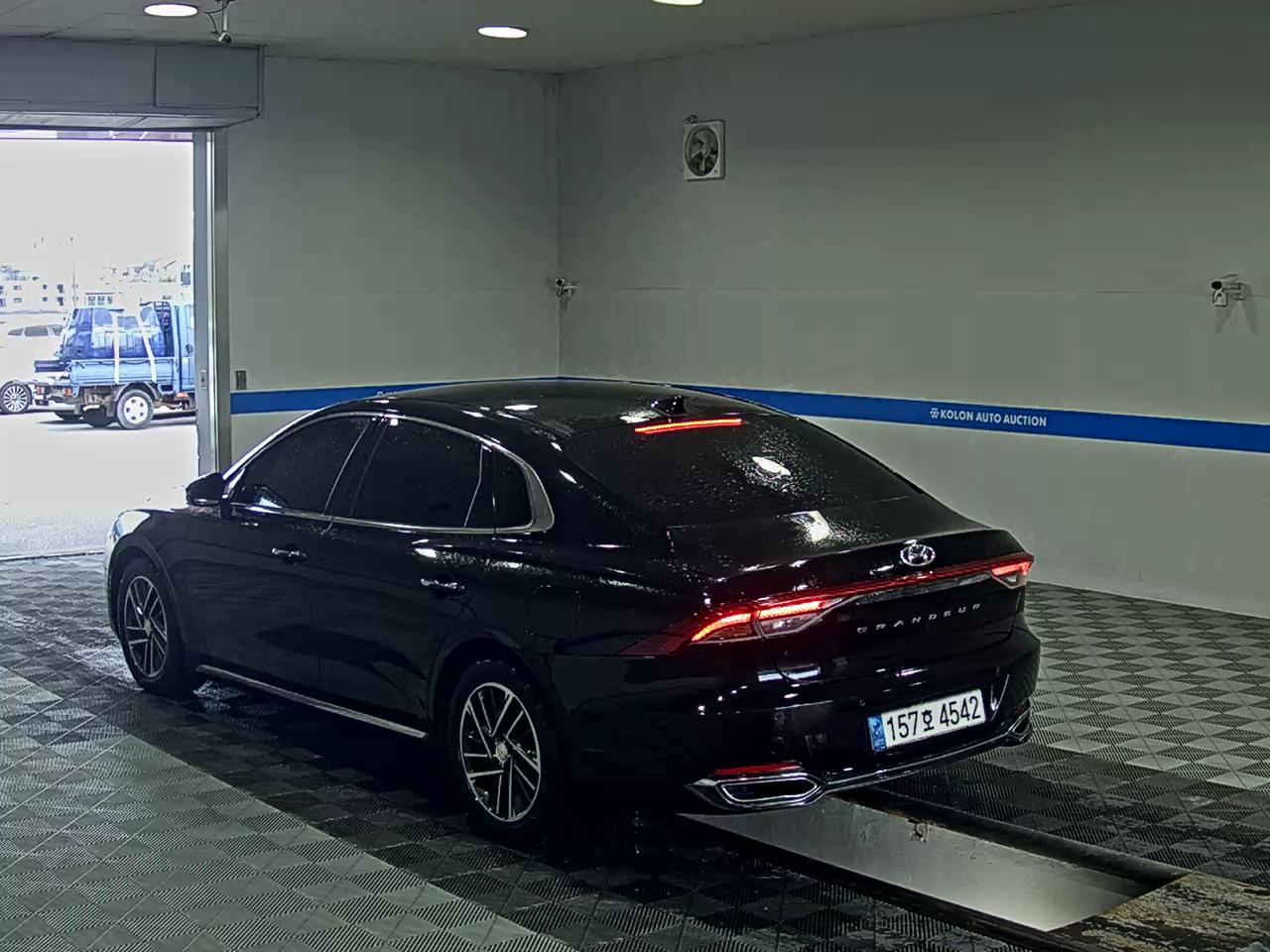 HYUNDAI THE NEW GRANDEUR IG GASOLINE 2.5 PREMIUM 2020 - zdjęcie 6