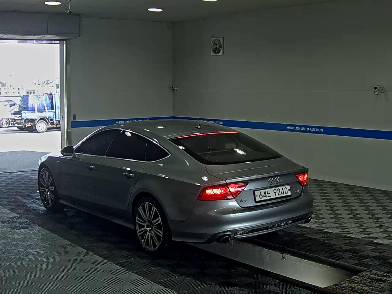 AUDI A7 3.0 TFSI QUATTRO PRESTIGE 2014 - zdjęcie 6