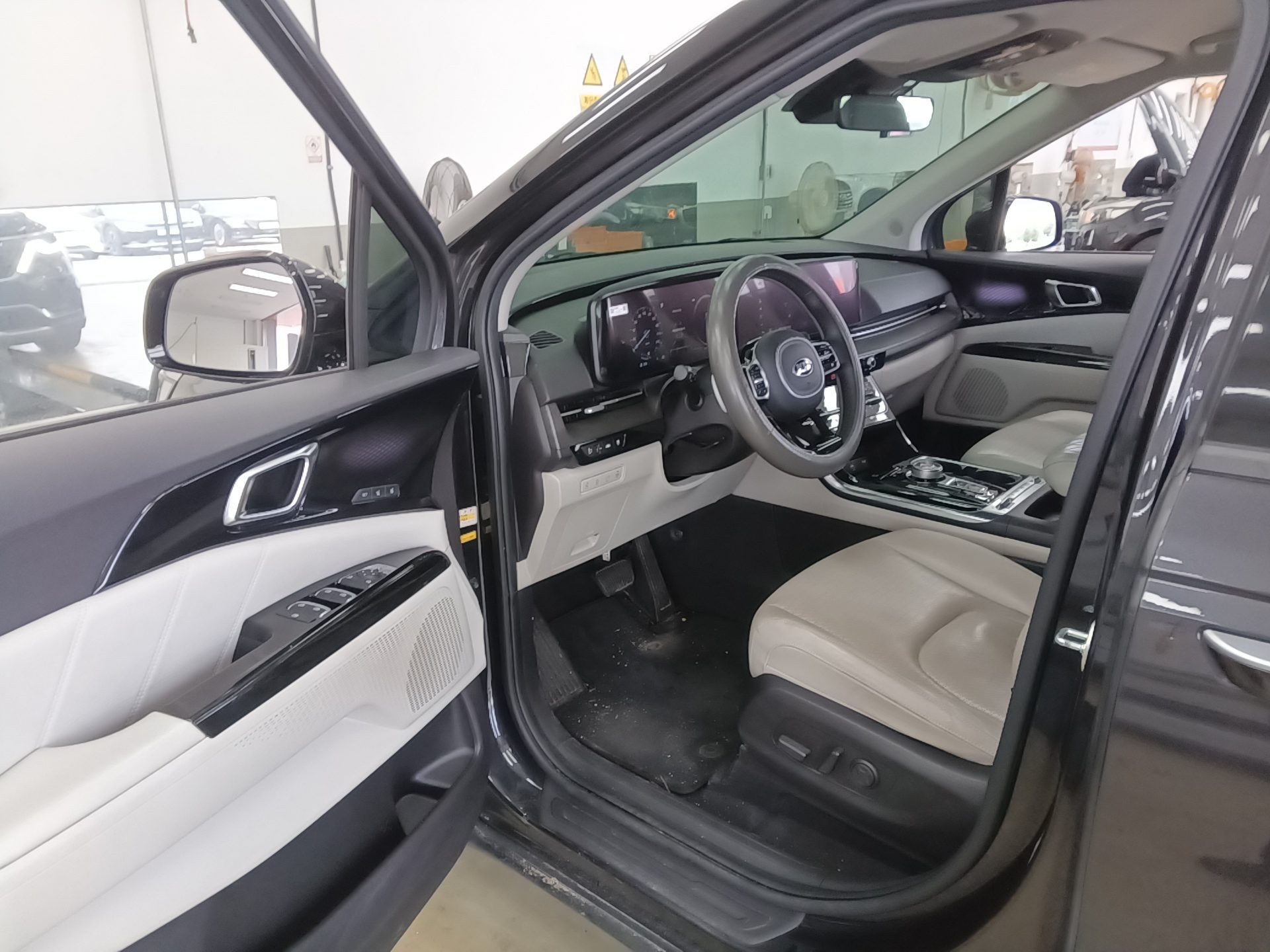 KIA NEW CARNIVAL (KA4) 9-SEATER GASOLINE SIGNATURE 2021 - zdjęcie 10