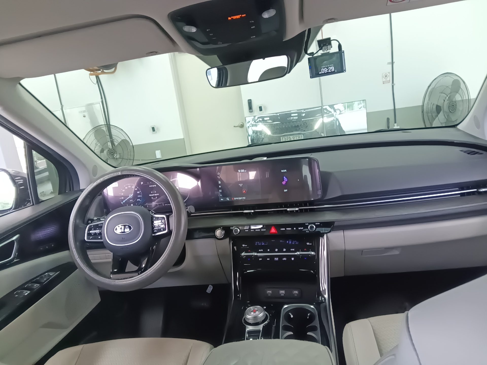 KIA NEW CARNIVAL (KA4) 9-SEATER GASOLINE SIGNATURE 2021 - zdjęcie 21