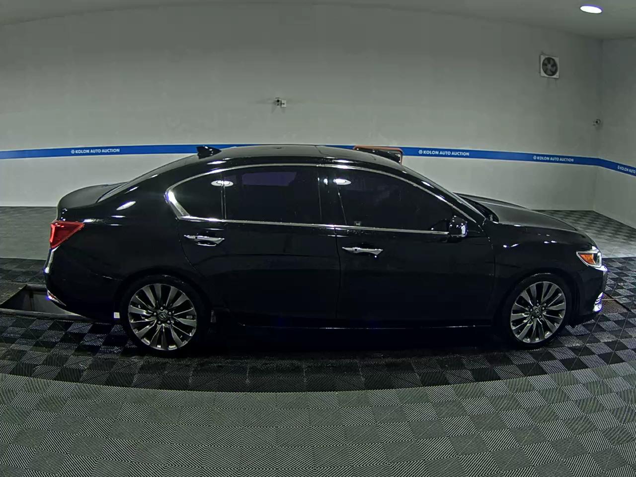 HONDA LEGEND (5TH GEN) 3.5 V6 2016 - zdjęcie 4
