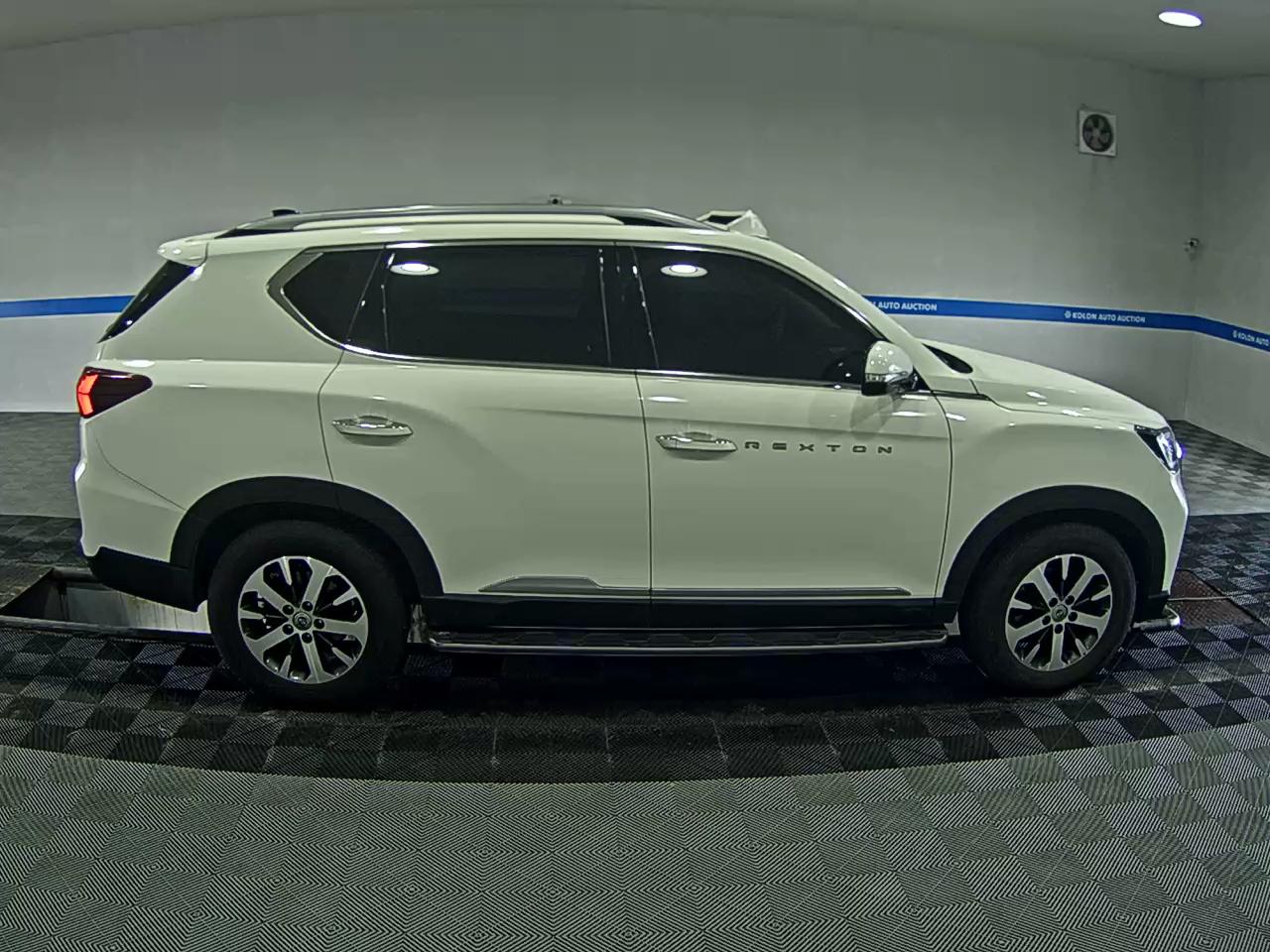 KG MOBILITY (SSANGYONG) ALL NEW REXTON 2.2 2WD LUXURY 2021 - zdjęcie 4