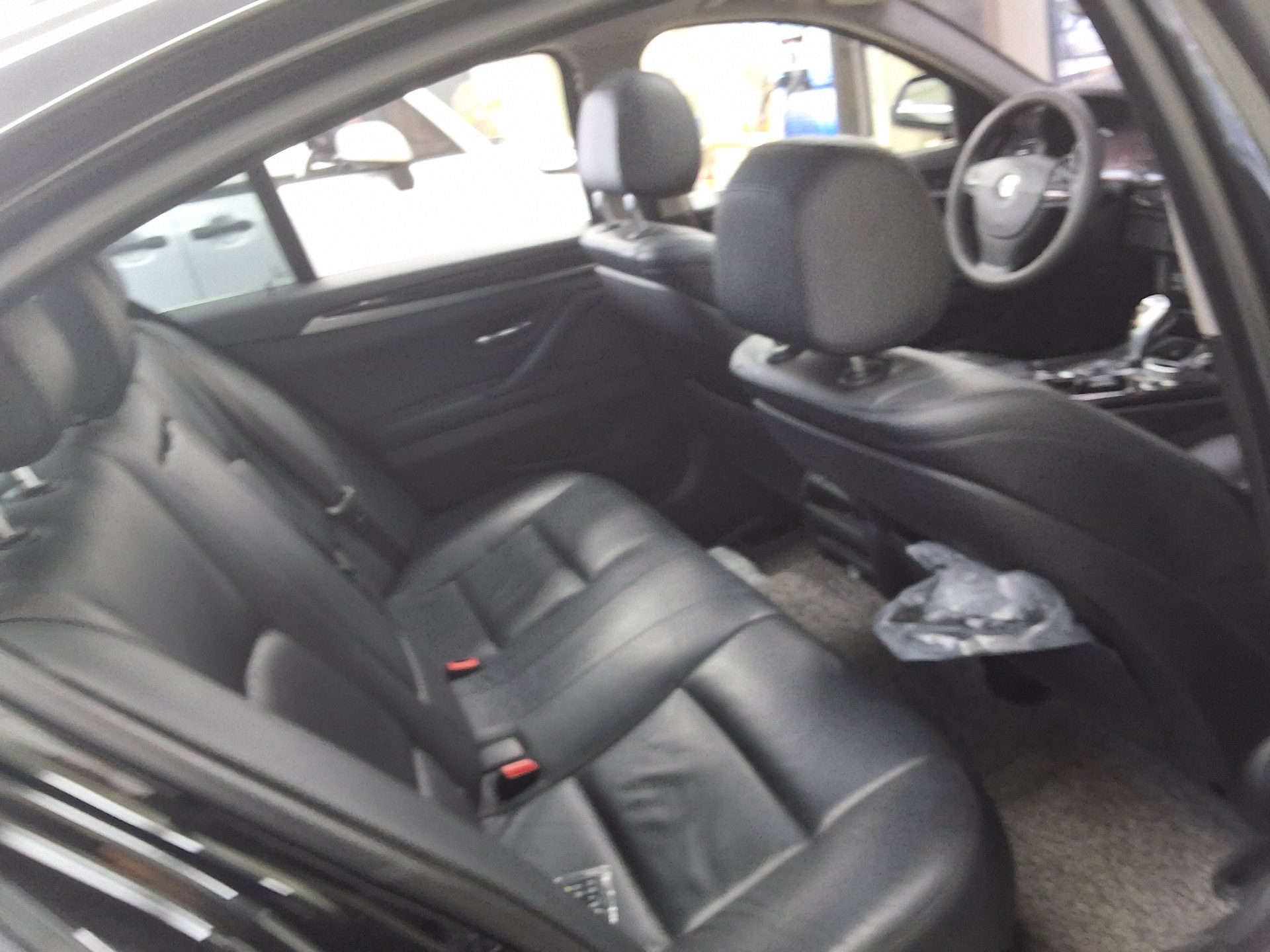 BMW 5 SERIES (6TH GEN) 520d 2014 - zdjęcie 14