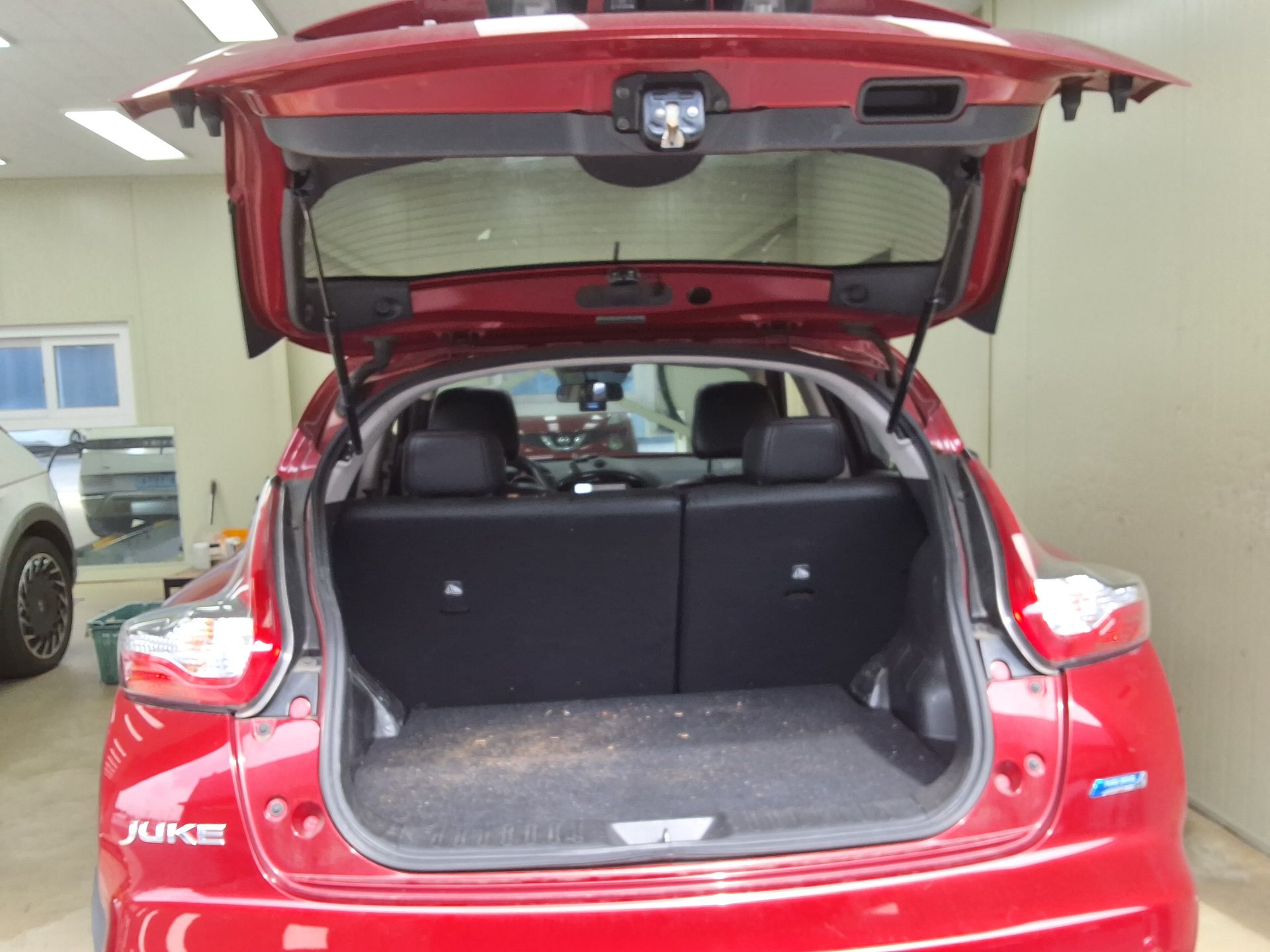 NISSAN JUKE 1.6 S 2016 - zdjęcie 16