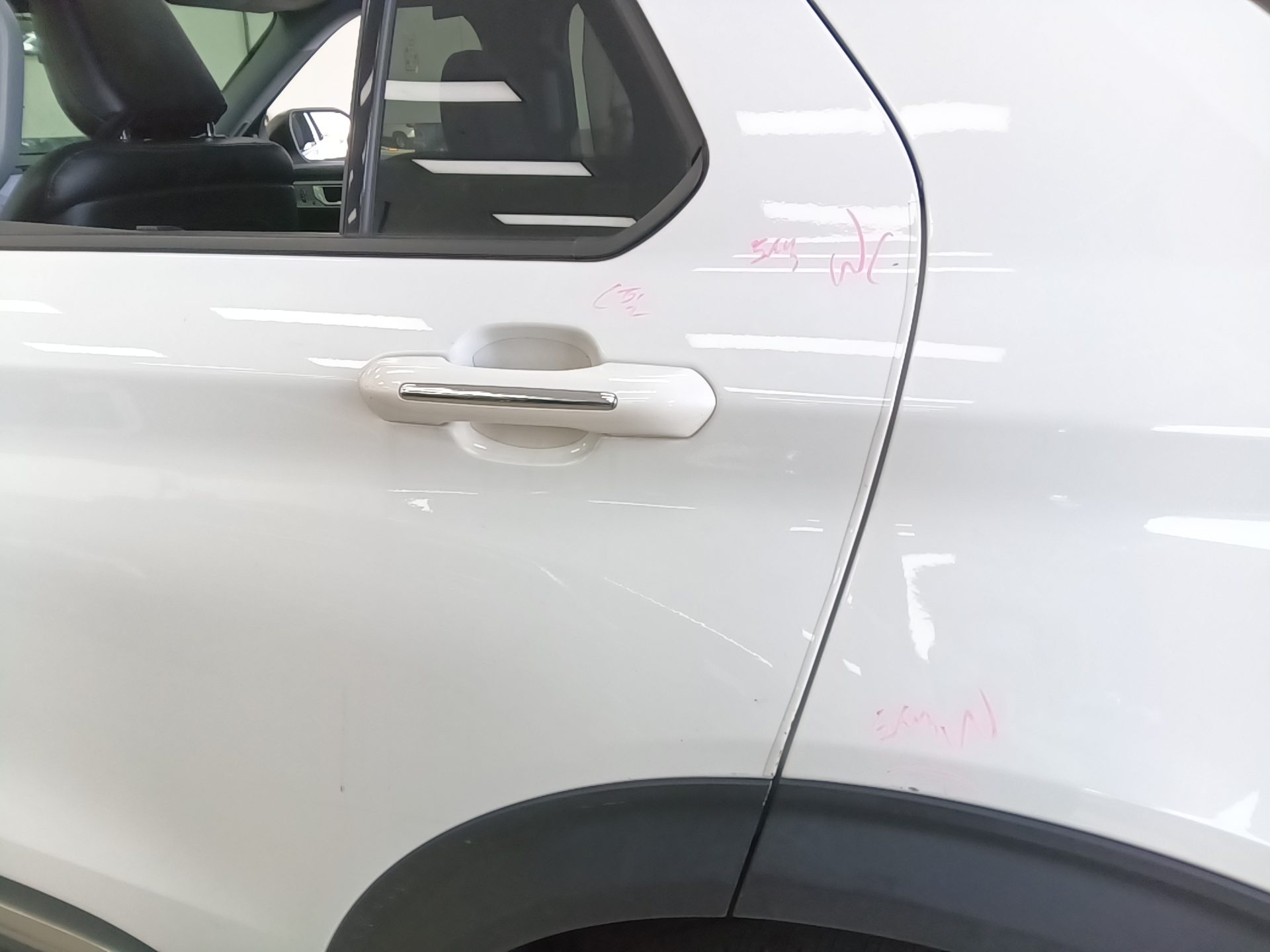 FORD EXPLORER (6TH GEN) 2.3 AWD LIMITED 2020 - zdjęcie 33