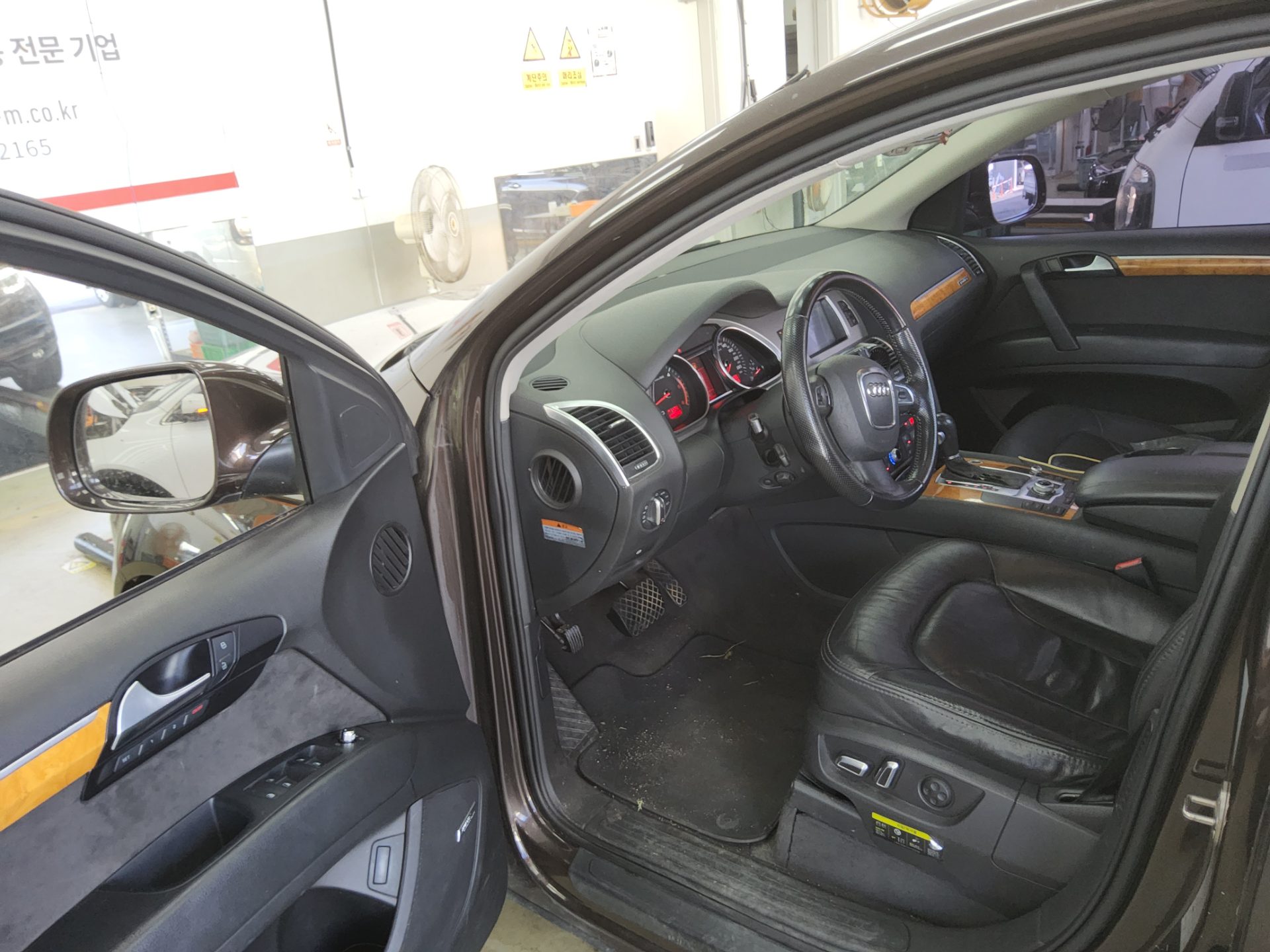 AUDI Q7 3.0 TDI QUATTRO 2011 - zdjęcie 10