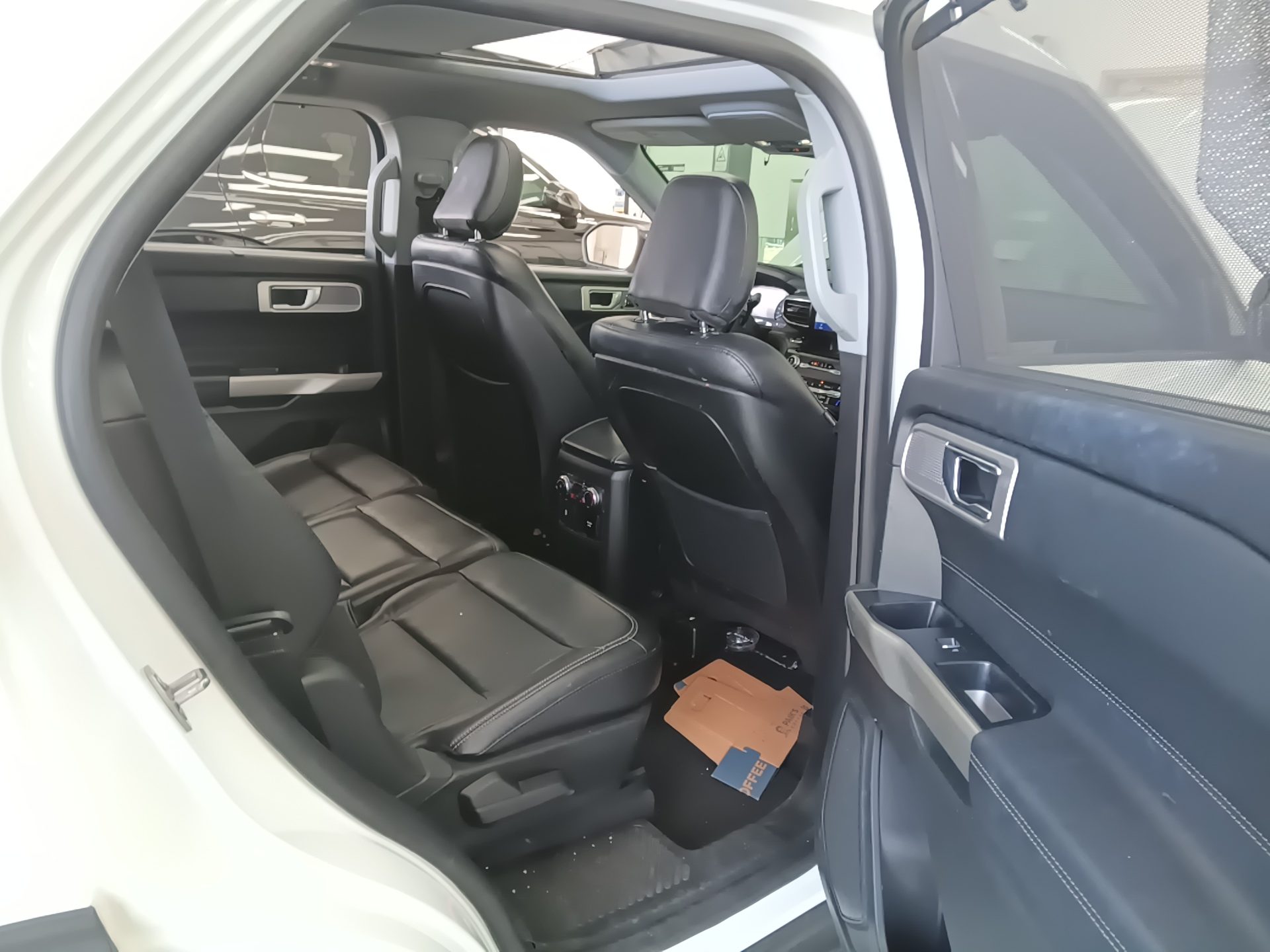 FORD EXPLORER (6TH GEN) 2.3 AWD LIMITED 2020 - zdjęcie 13
