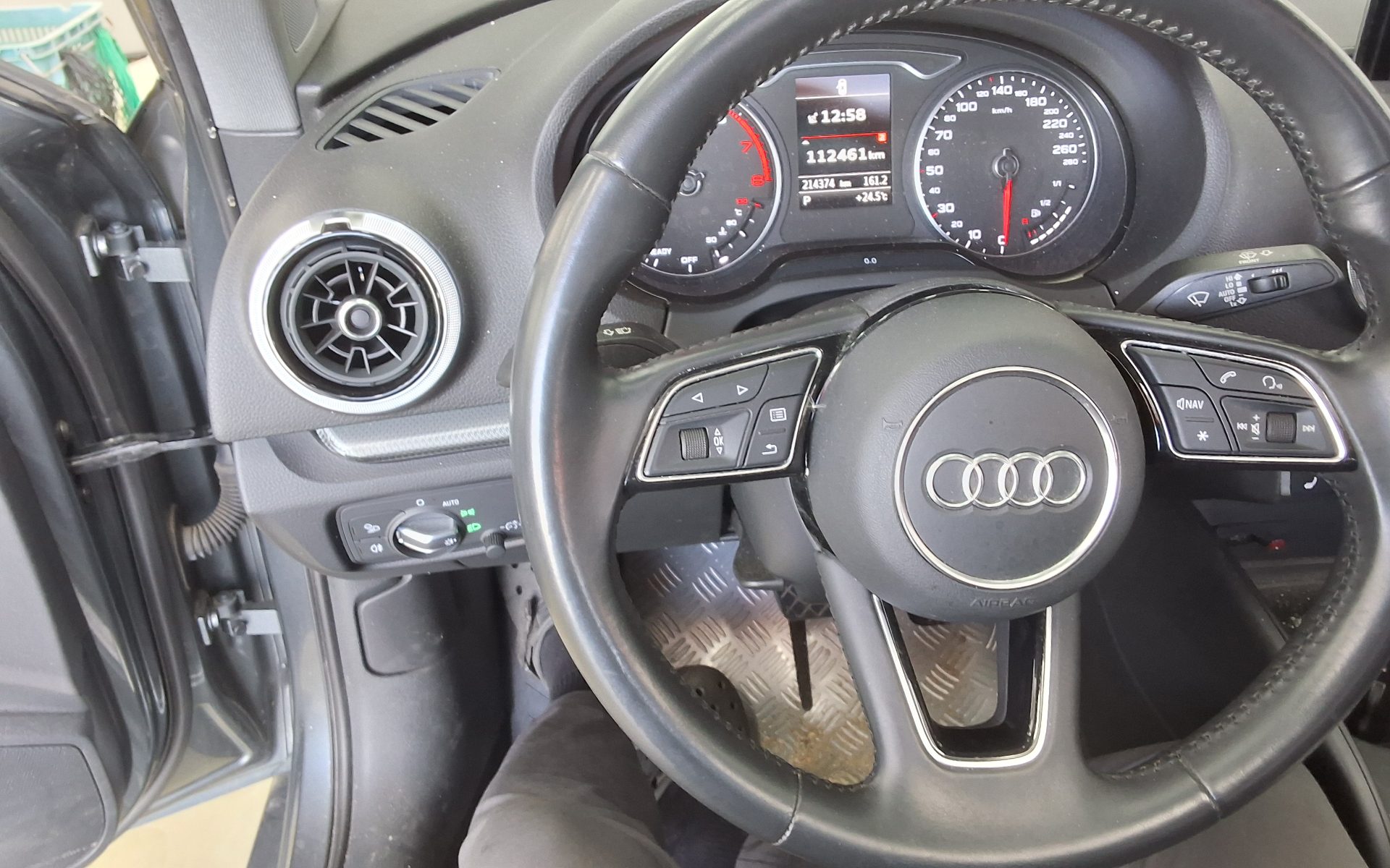 AUDI A3 (3RD GEN) 40 TFSI 2018 - zdjęcie 17