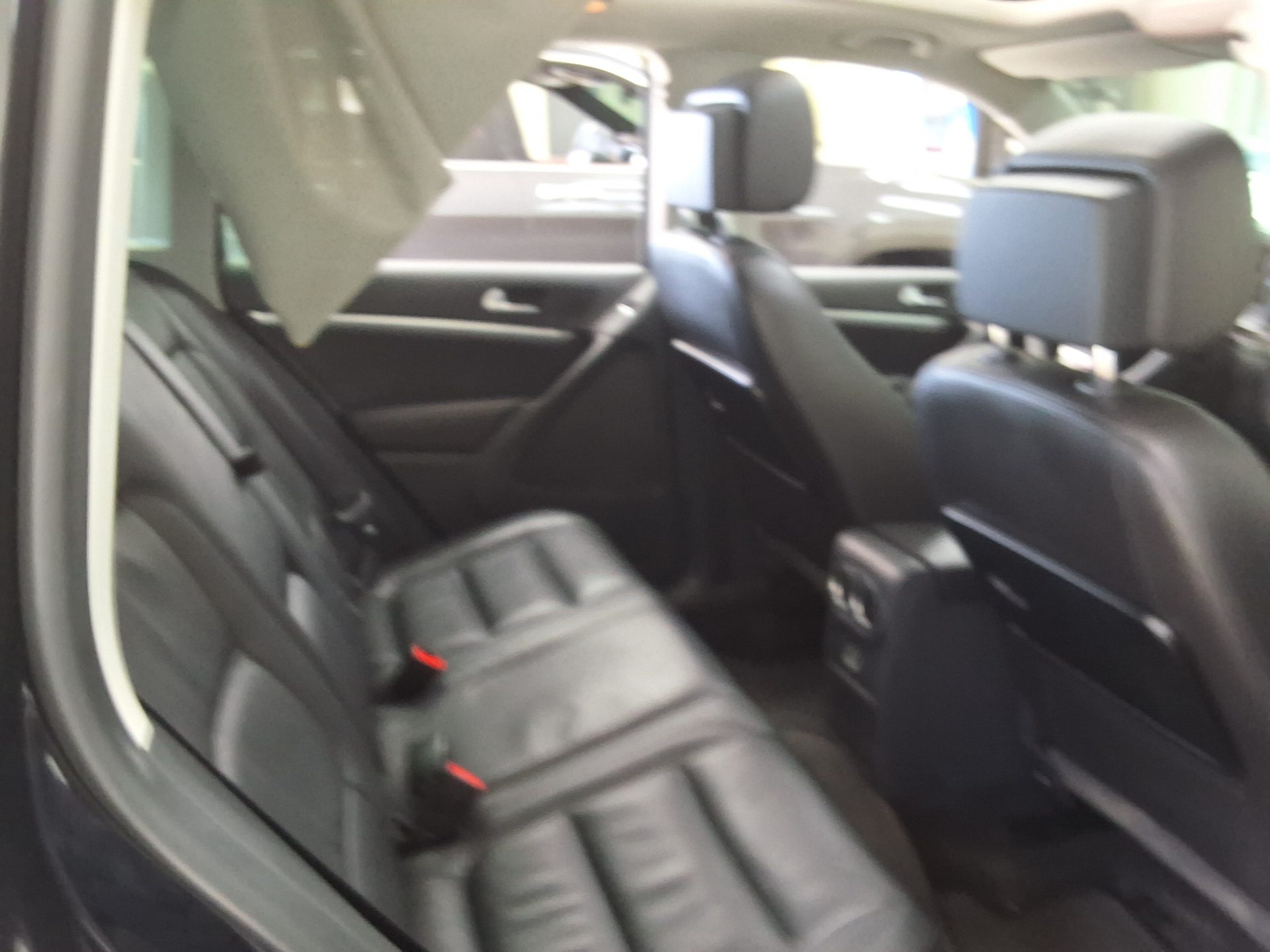 VOLKSWAGEN TIGUAN 2.0 TDI BLUEMOTION 2013 - zdjęcie 14