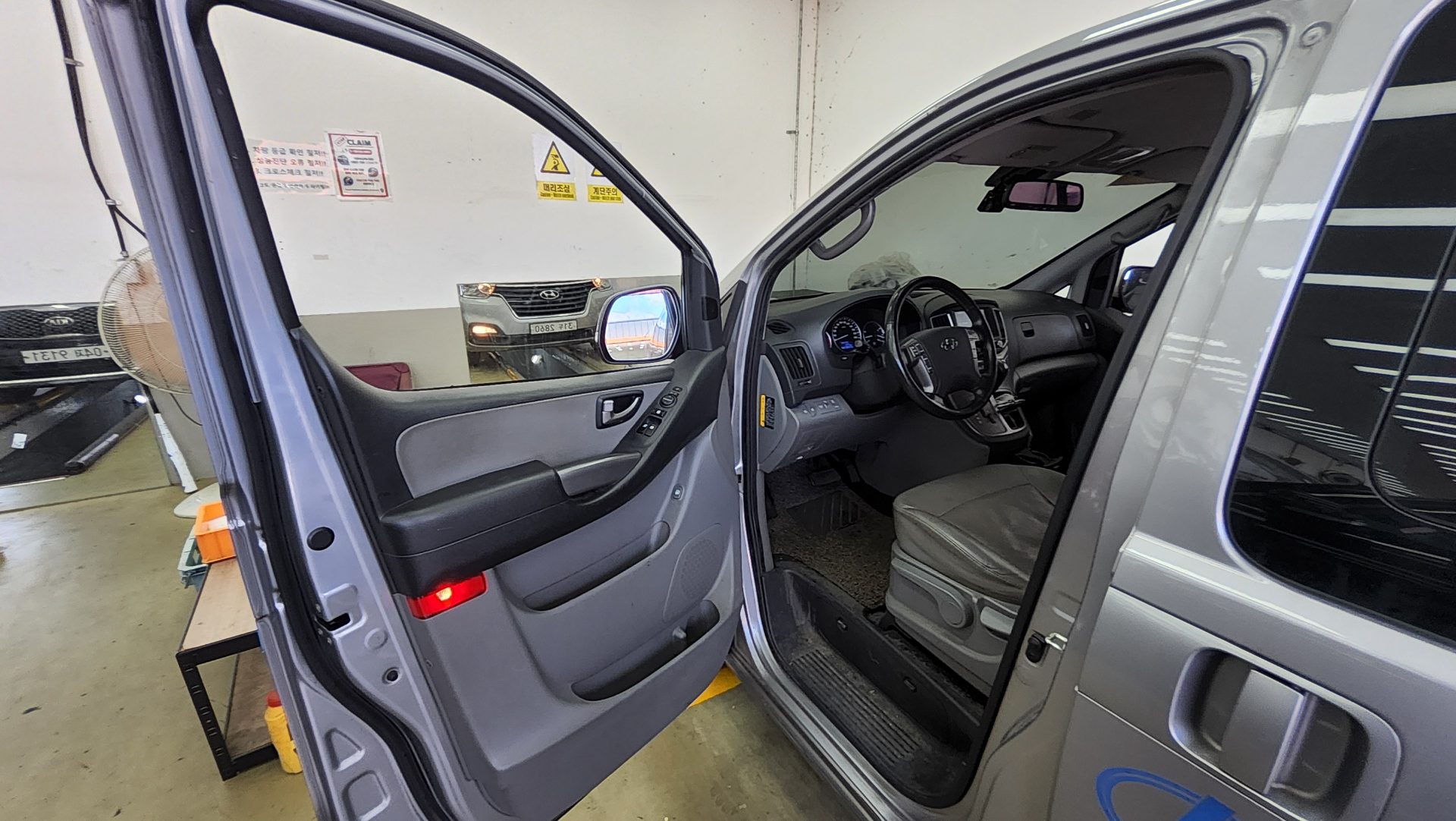 HYUNDAI THE NEW GRAND STAREX 9-SEATER DIESEL PREMIUM SPECIAL 2019 - zdjęcie 10