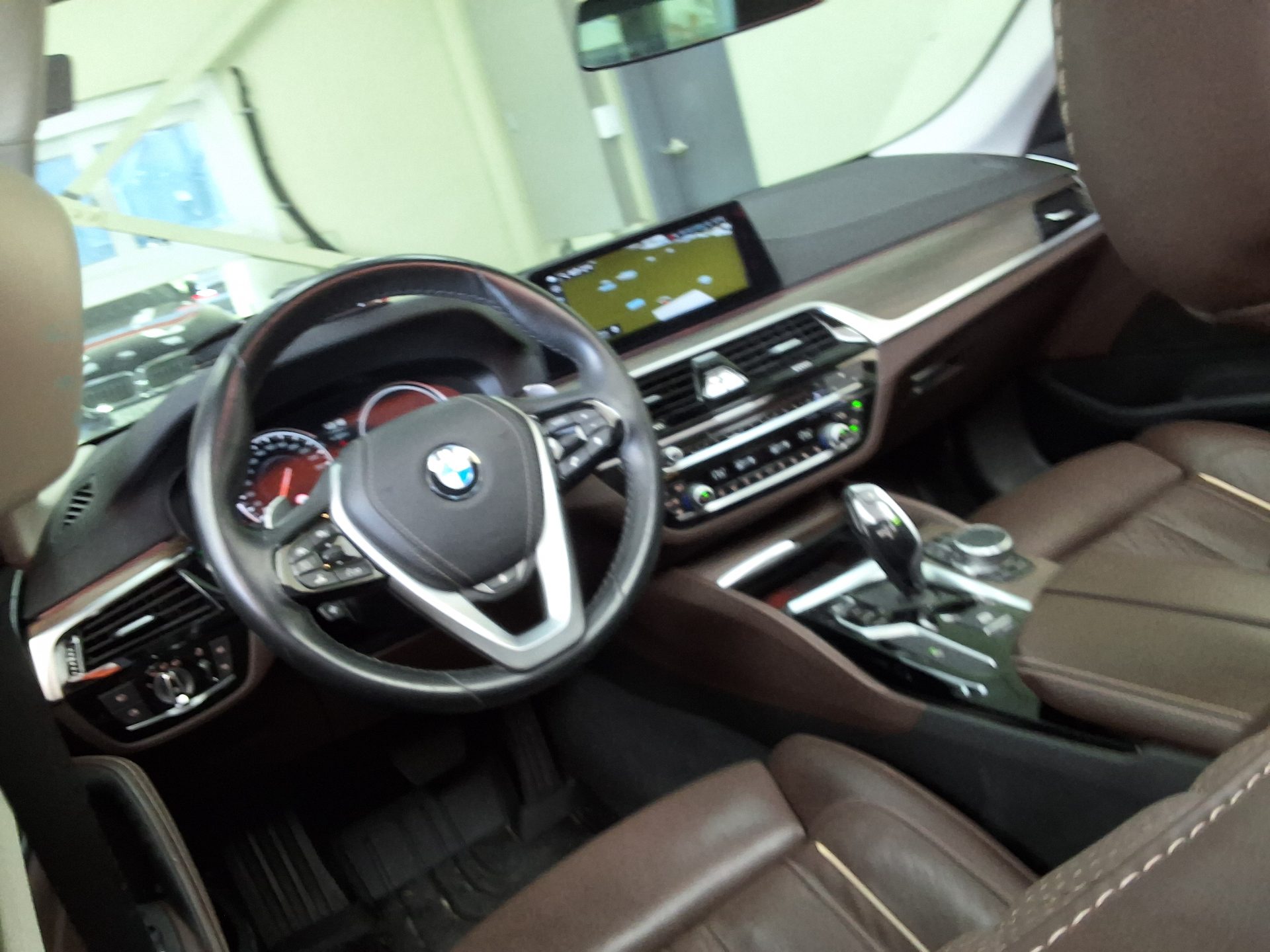 BMW 5 SERIES (7TH GEN) 530i xDRIVE LUXURY LINE PLUS 2018 - zdjęcie 12