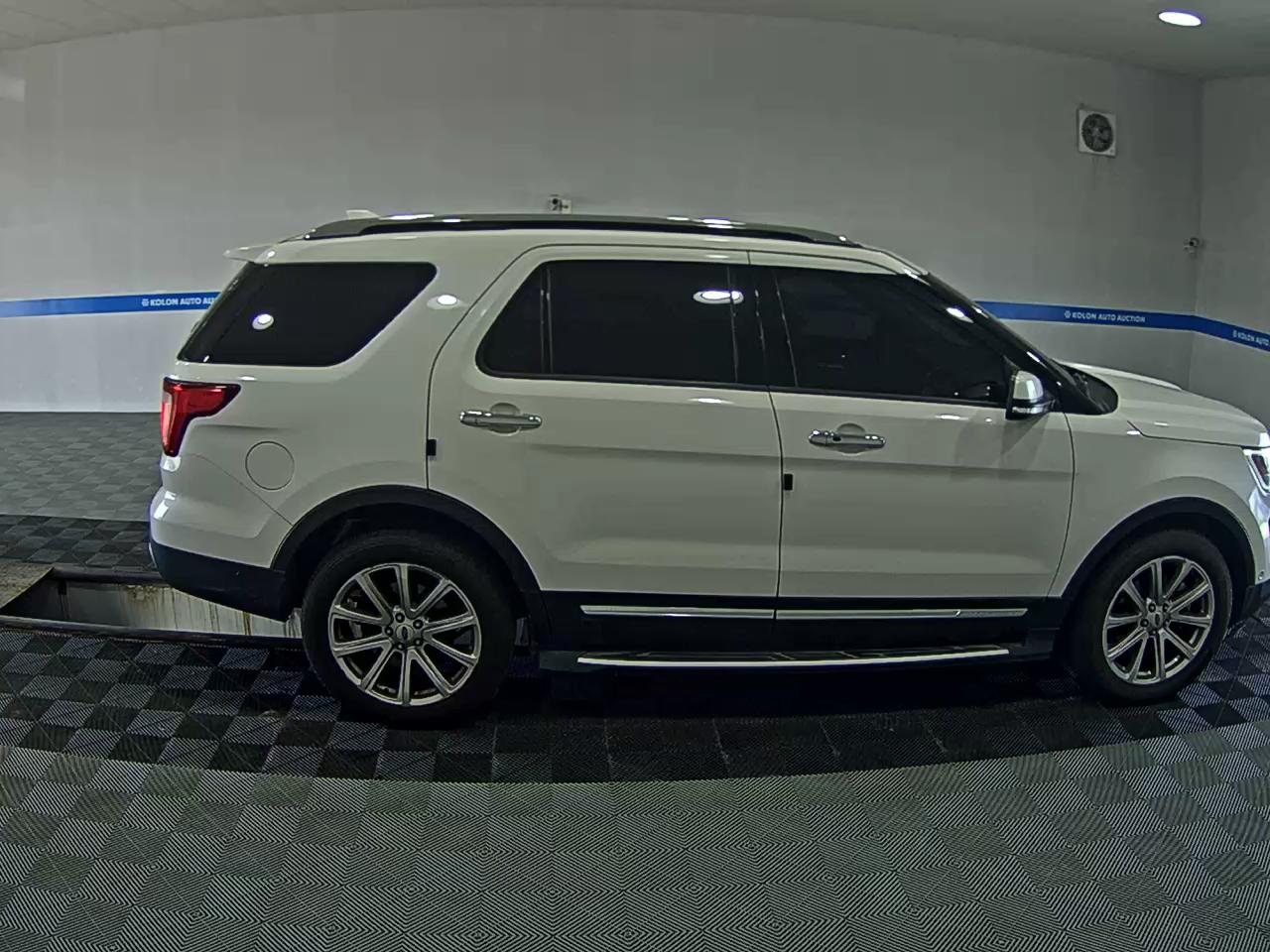 FORD EXPLORER (5TH GEN) 2.3 AWD LIMITED 2017 - zdjęcie 4