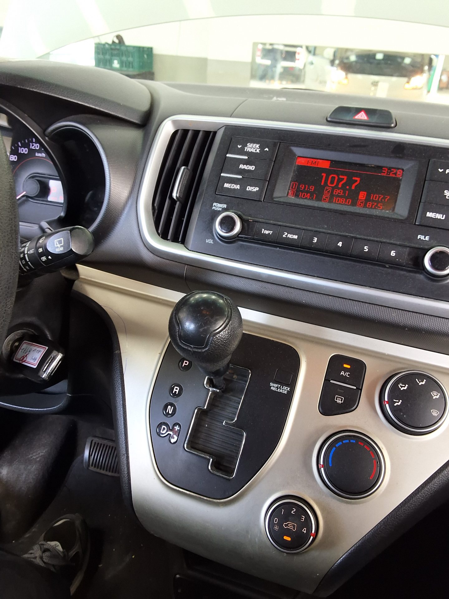 KIA THE NEW RAY VAN PREMIUM MODEL 2019 - zdjęcie 17