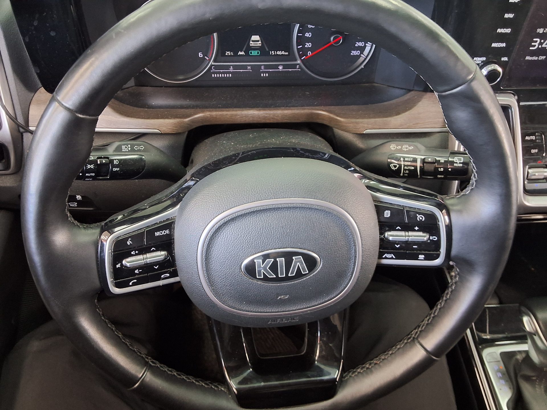 KIA NEW SORENTO (MQ4) 2.2 DIESEL 2WD PRESTIGE 2021 - zdjęcie 17