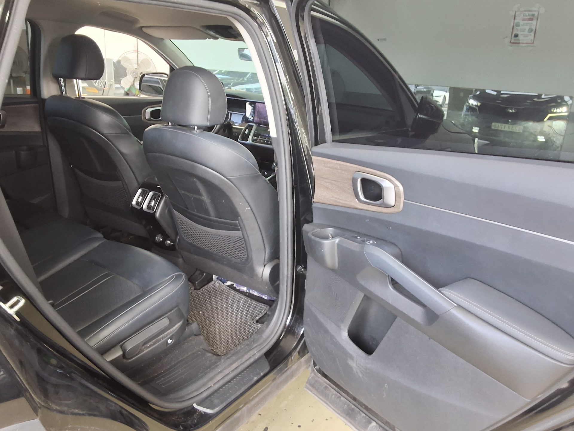 KIA NEW SORENTO (MQ4) 2.2 DIESEL 2WD PRESTIGE 2021 - zdjęcie 13