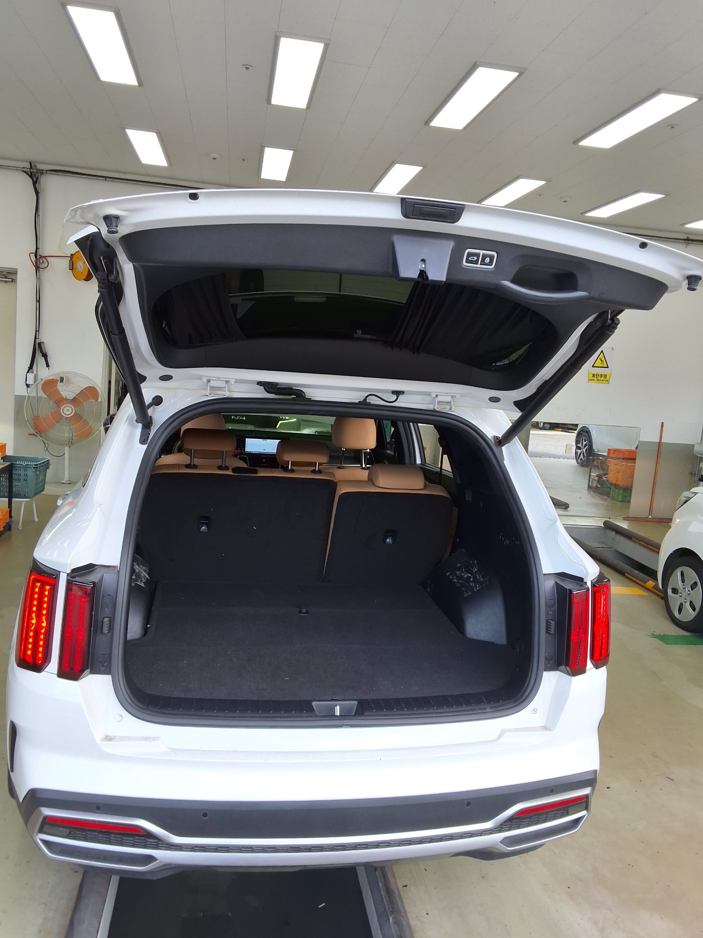 KIA NEW SORENTO (MQ4) 2.2 DIESEL 2WD NOBLESSE 2023 - zdjęcie 15