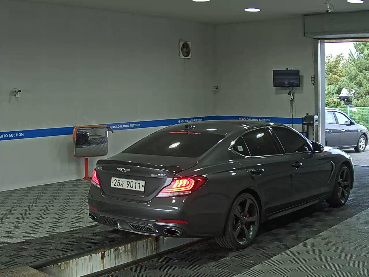 GENESIS G70 3.3T SPORTS AWD ADVANCED 2018 - zdjęcie 5