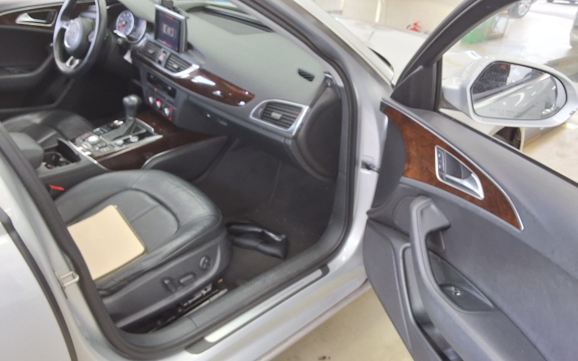 AUDI A6 (4TH GEN) 2.0 TFSI DYNAMIC 2012 - zdjęcie 14