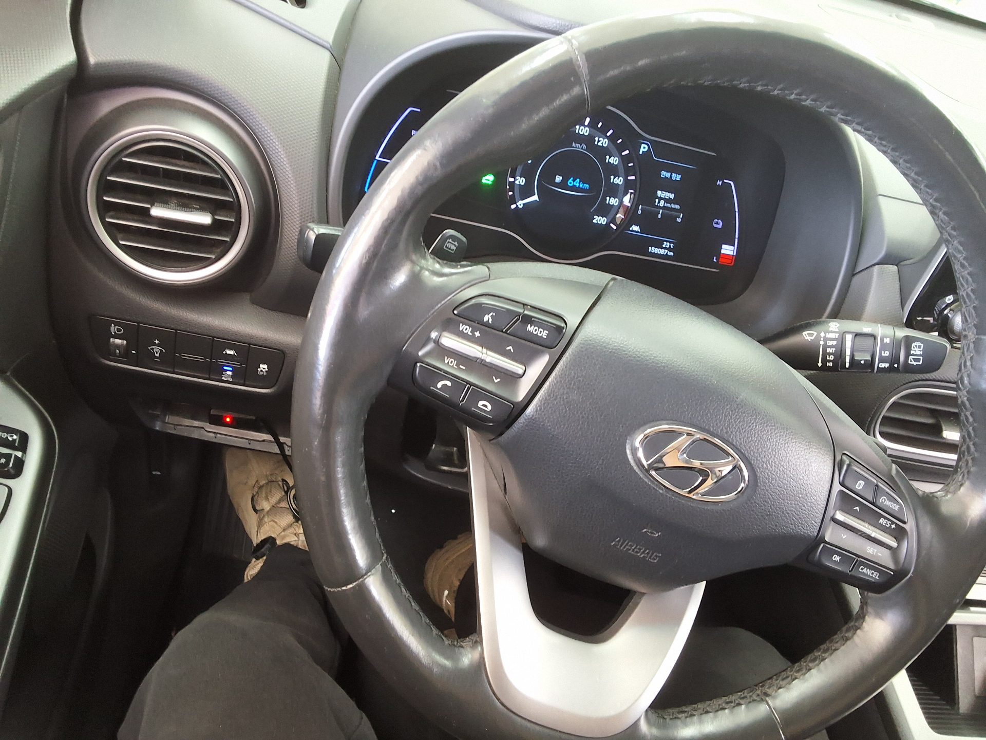 HYUNDAI KONA ELECTRIC EV MODERN 2020 - zdjęcie 23