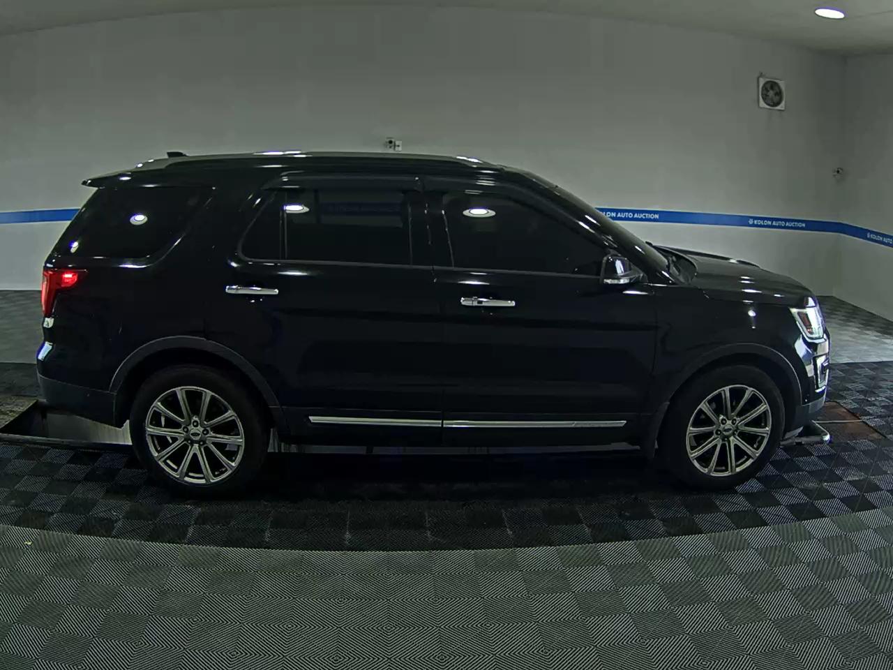 FORD EXPLORER (5TH GEN) 2.3 AWD LIMITED 2017 - zdjęcie 4