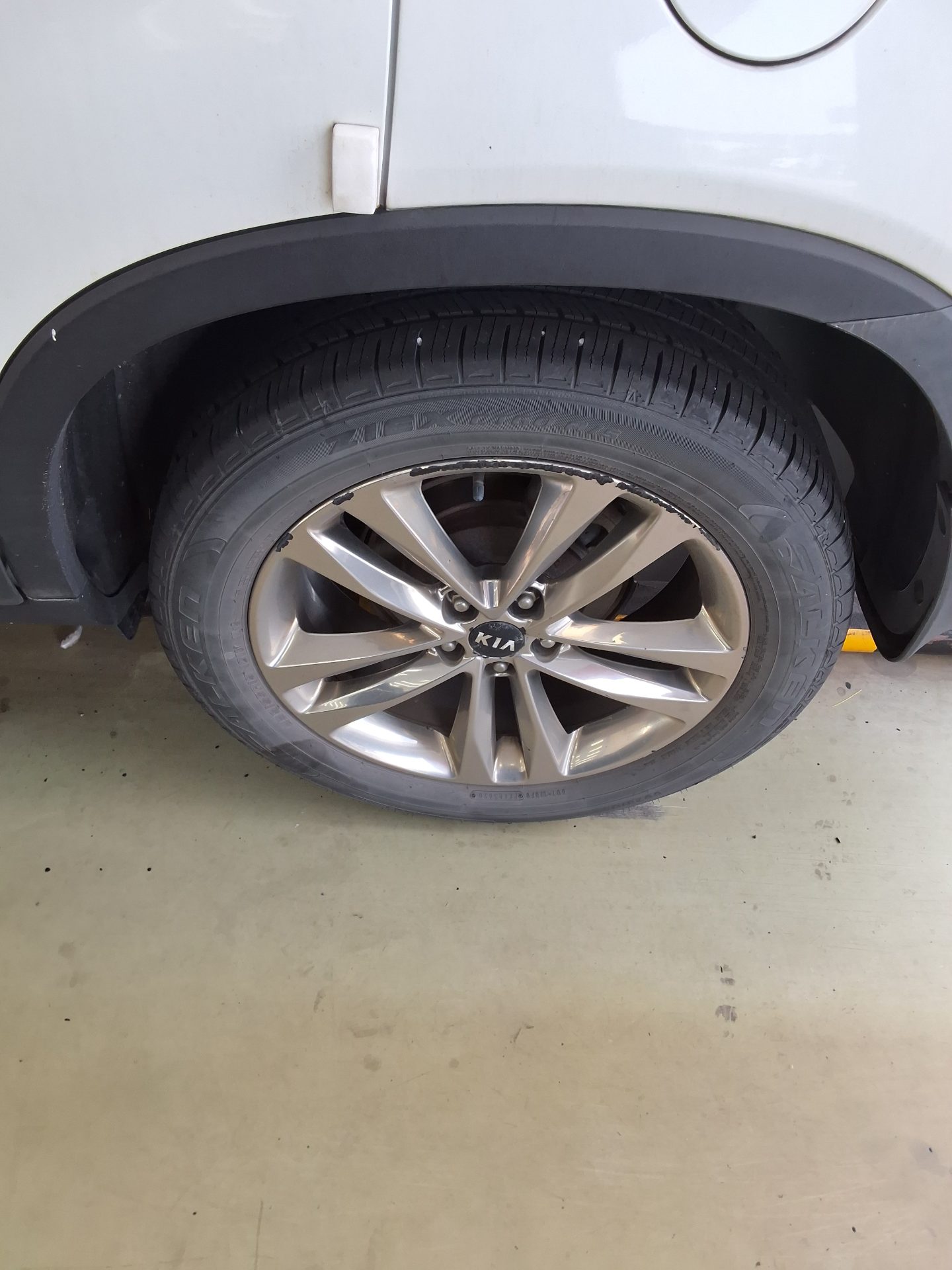 KIA NEW SORENTO R R2.0 2WD PRESTIGE 2014 - zdjęcie 21