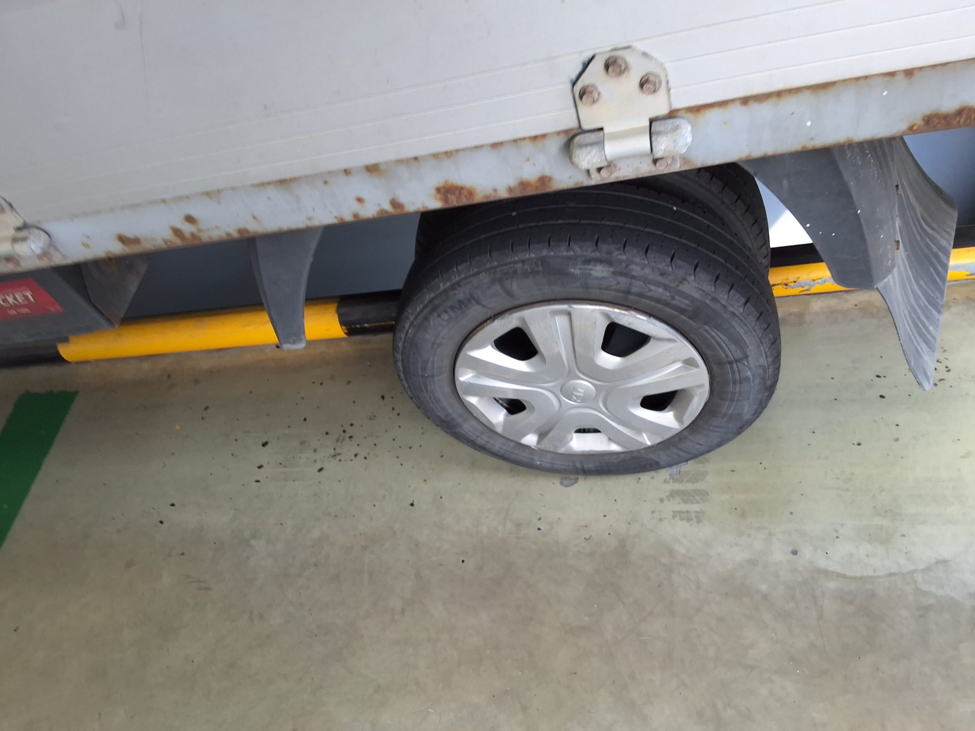 KIA THE NEW BONGO III CARGO WING BODY MANUAL 2020 - zdjęcie 16