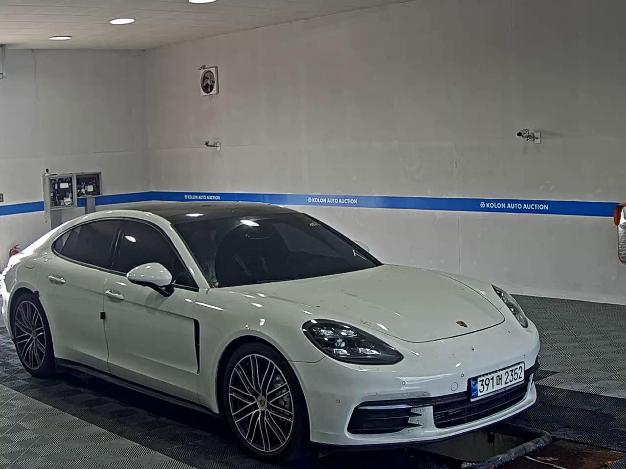 PORSCHE PANAMERA (2ND GEN) 3.0 4 2018 - zdjęcie 3