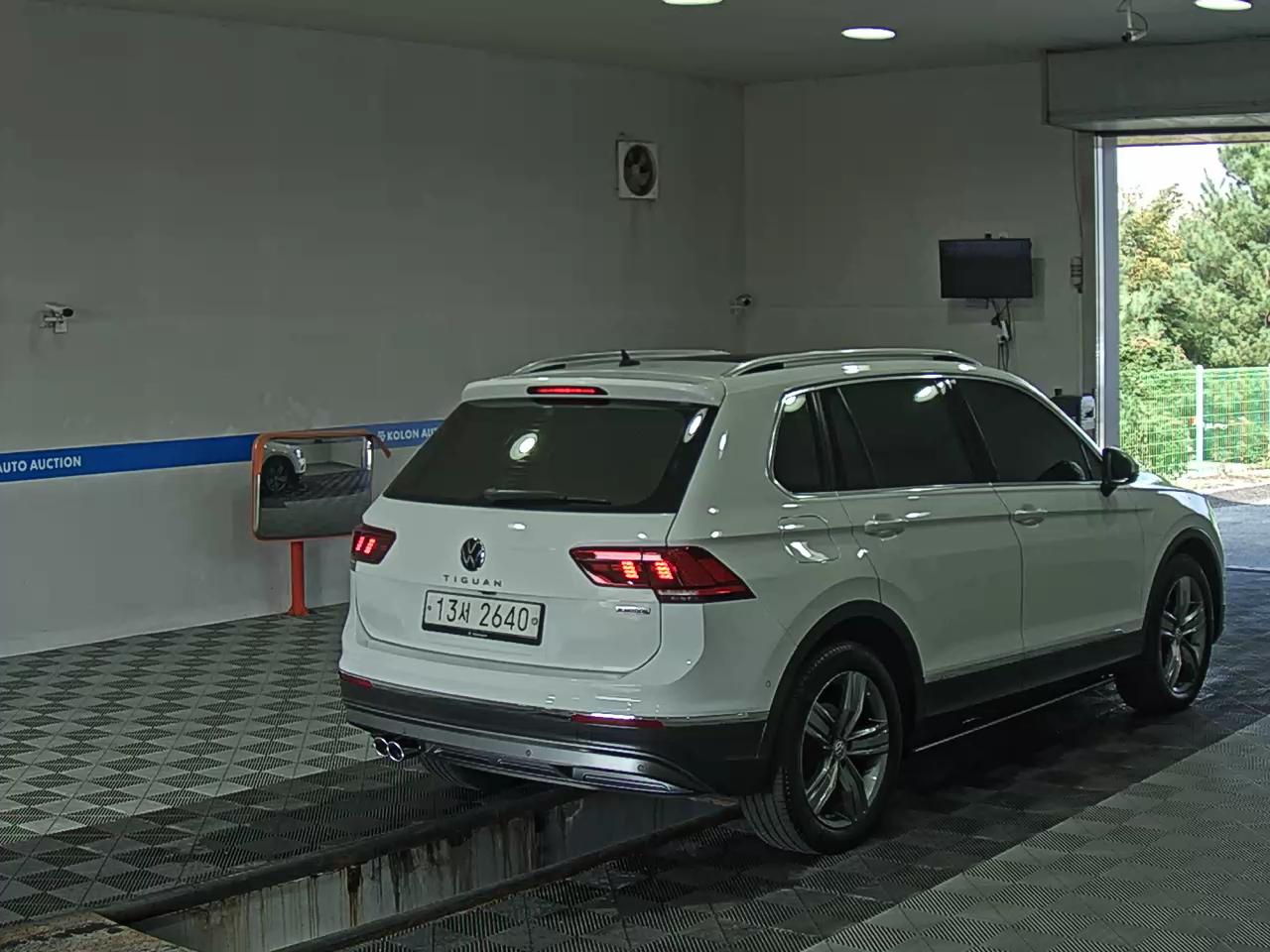 VOLKSWAGEN TIGUAN (2ND GEN) 2.0 TDI 4MOTION PRESTIGE 2018 - zdjęcie 5